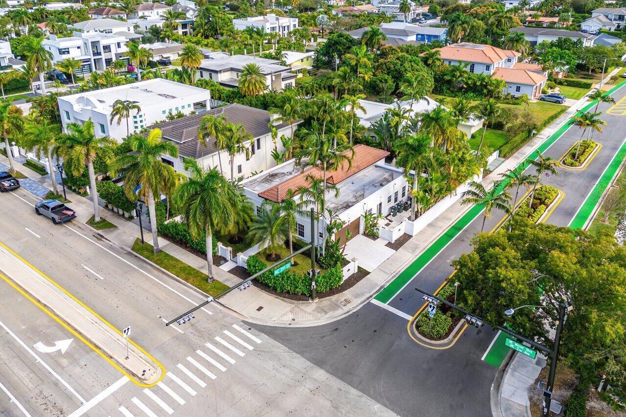 KINGS COURT - Residential Lease