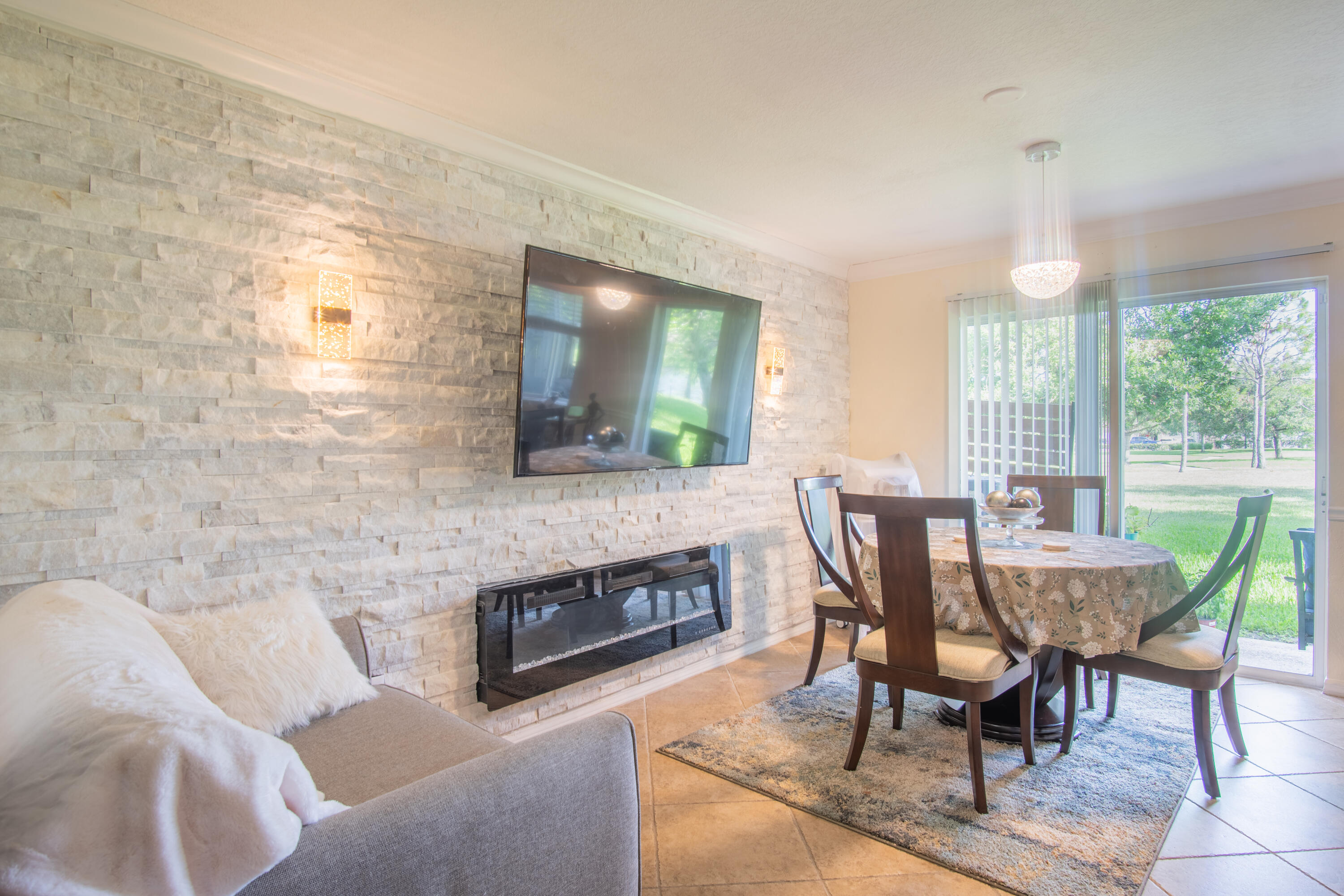 THIRD REPLAT OF PORTOFINO ISLES - Residential