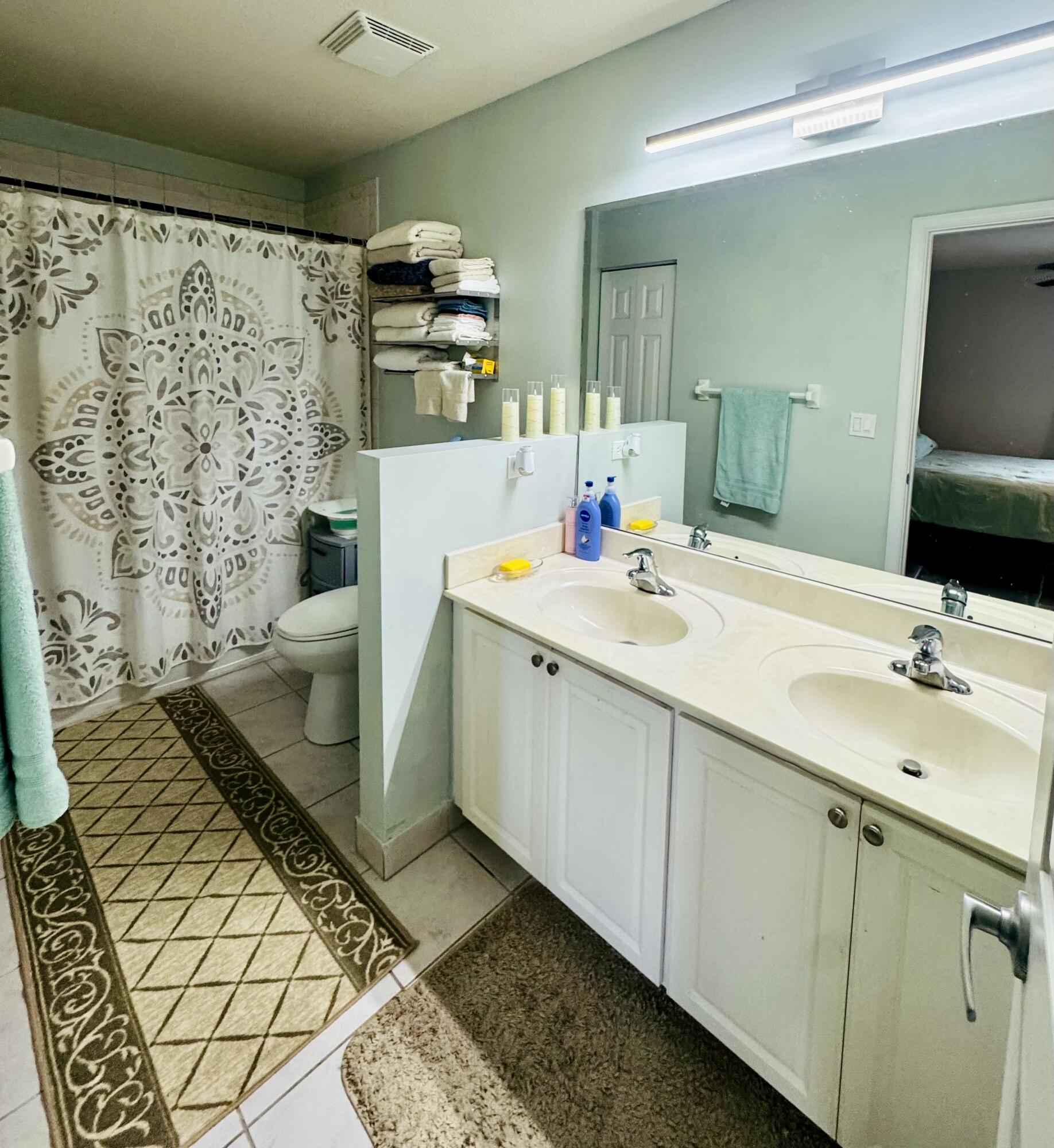 THIRD REPLAT OF PORTOFINO ISLES - Residential