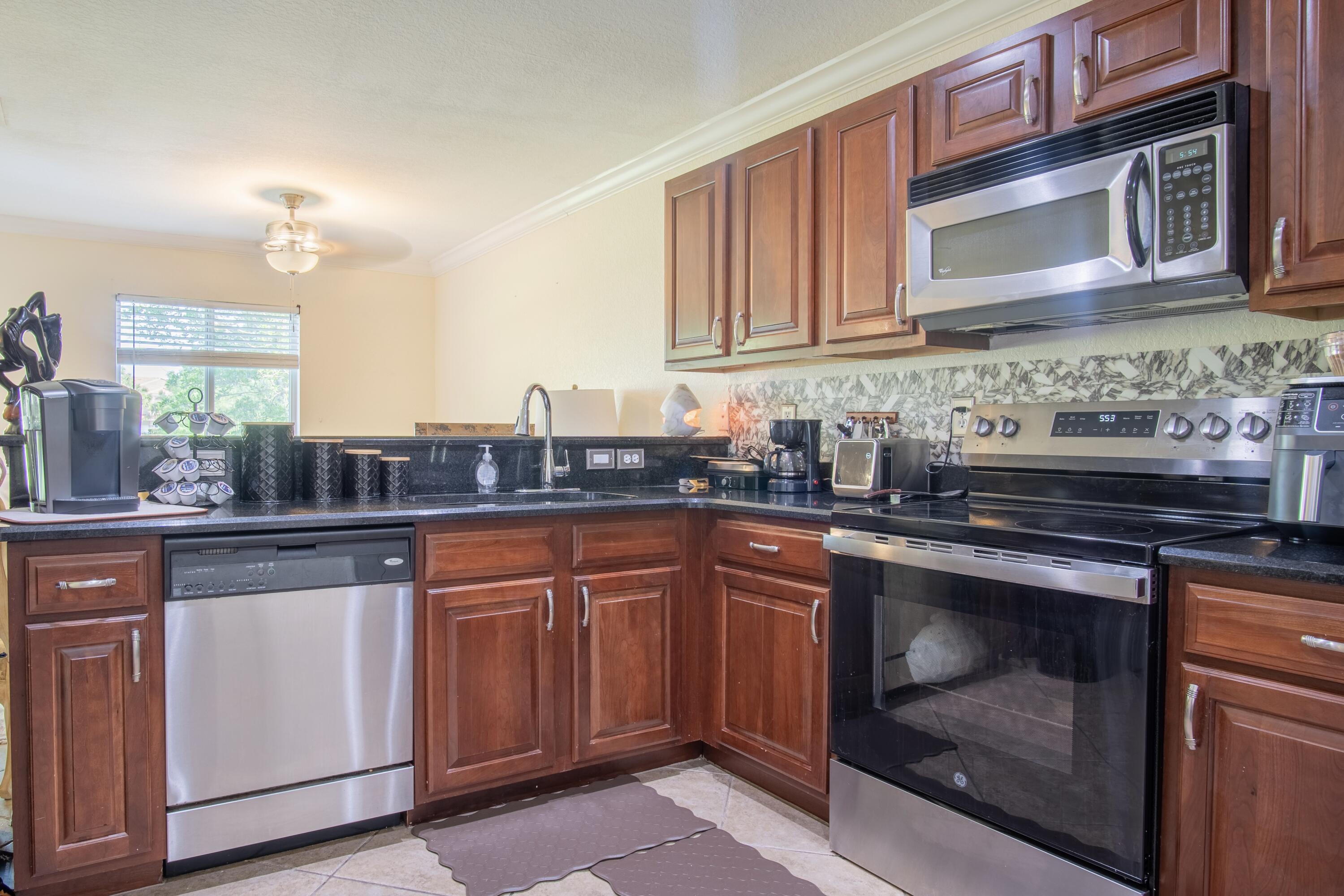 THIRD REPLAT OF PORTOFINO ISLES - Residential