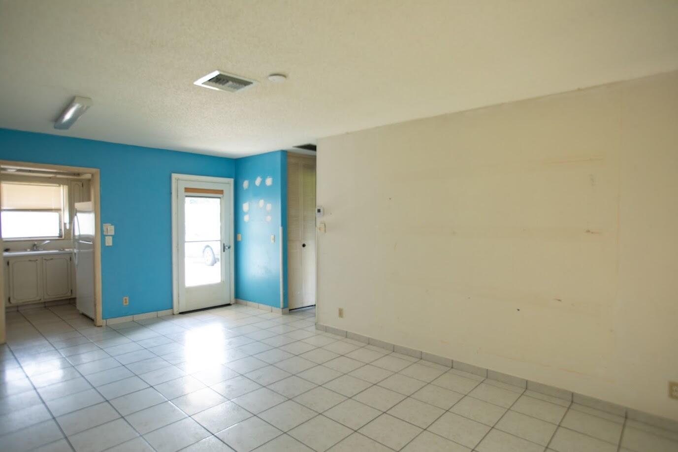 CRESTHAVEN VILLAS CONDO 26 - Residential