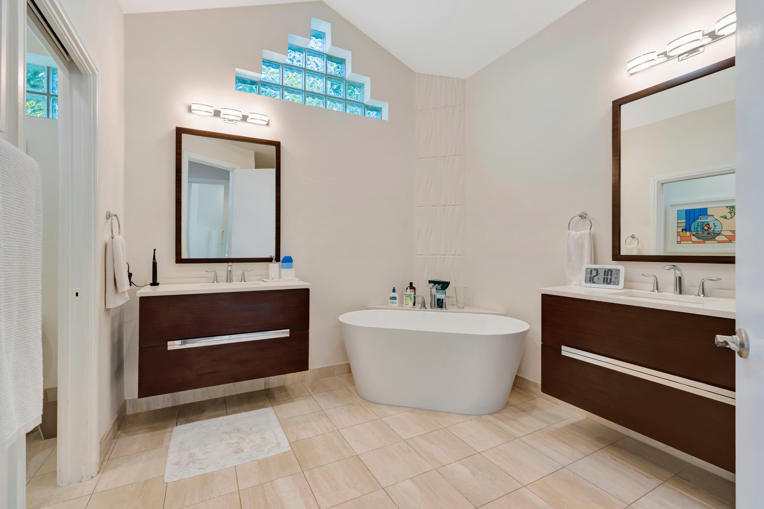 Admirals Cove - Residential