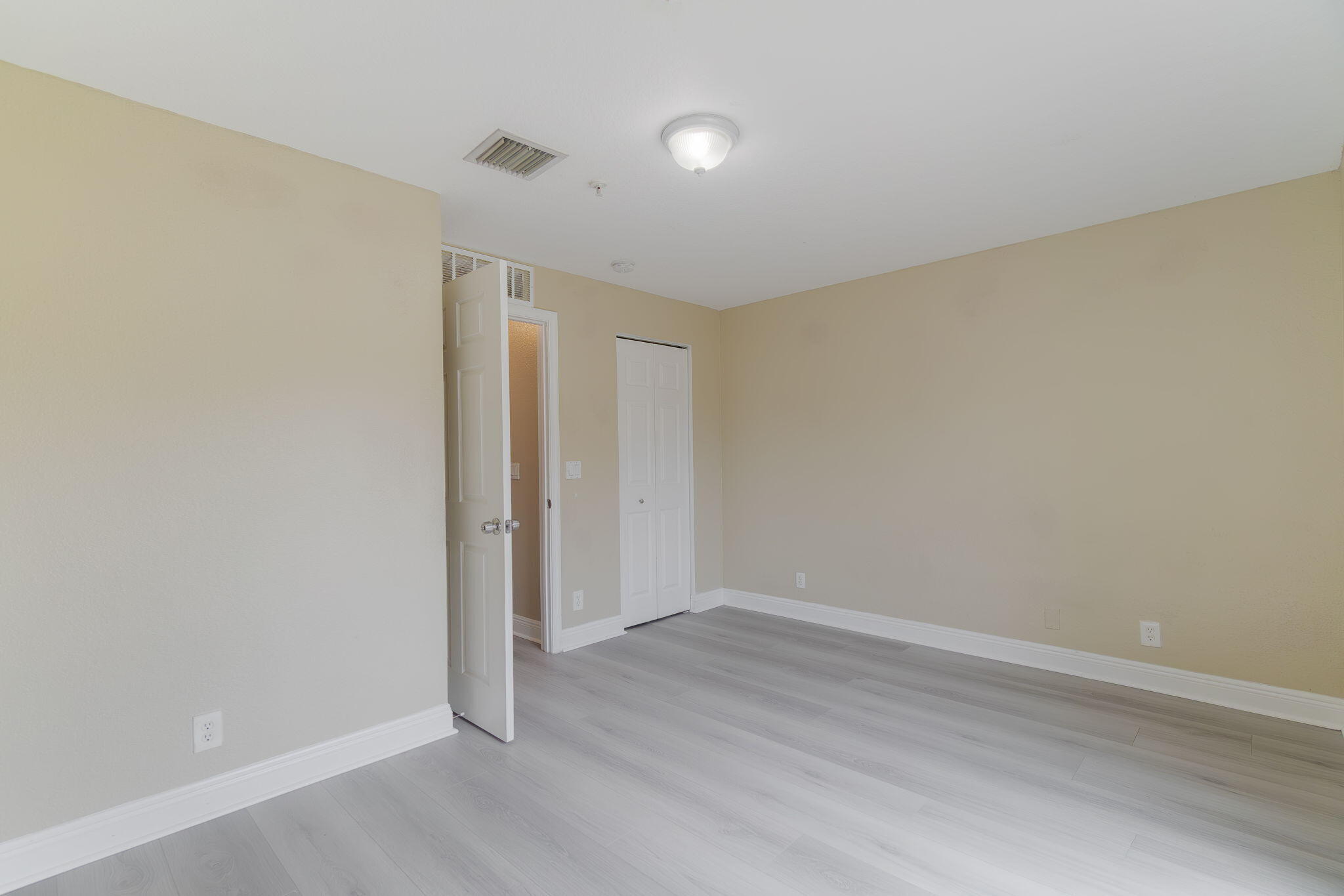 PRESERVE AT BOYNTON BEACH 13 CONDO - Residential Lease