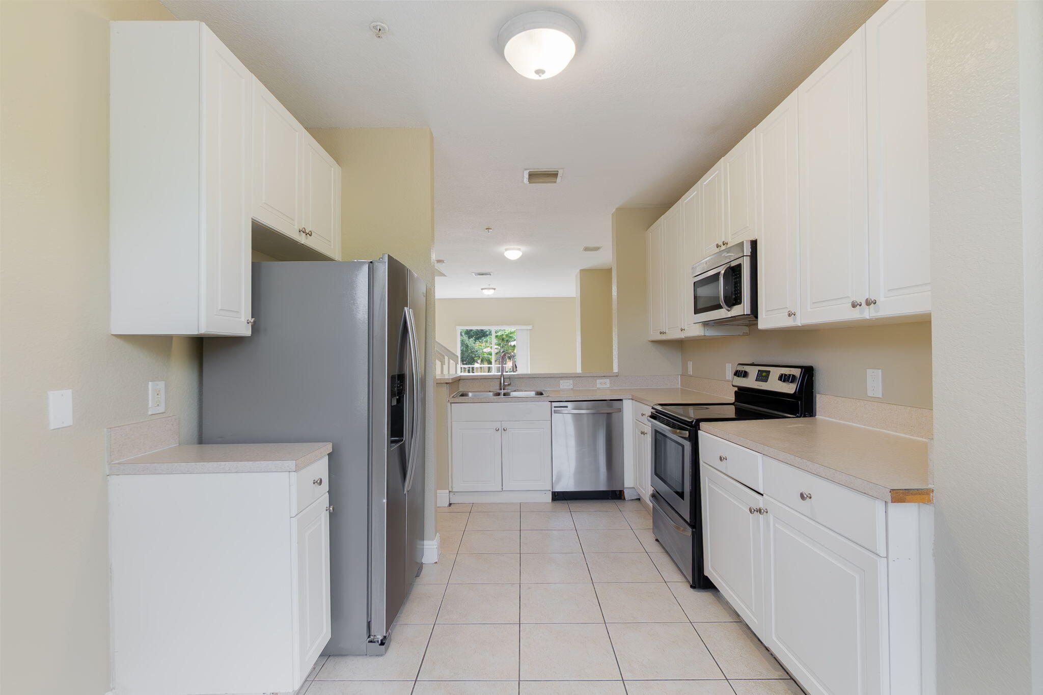 PRESERVE AT BOYNTON BEACH 13 CONDO - Residential Lease