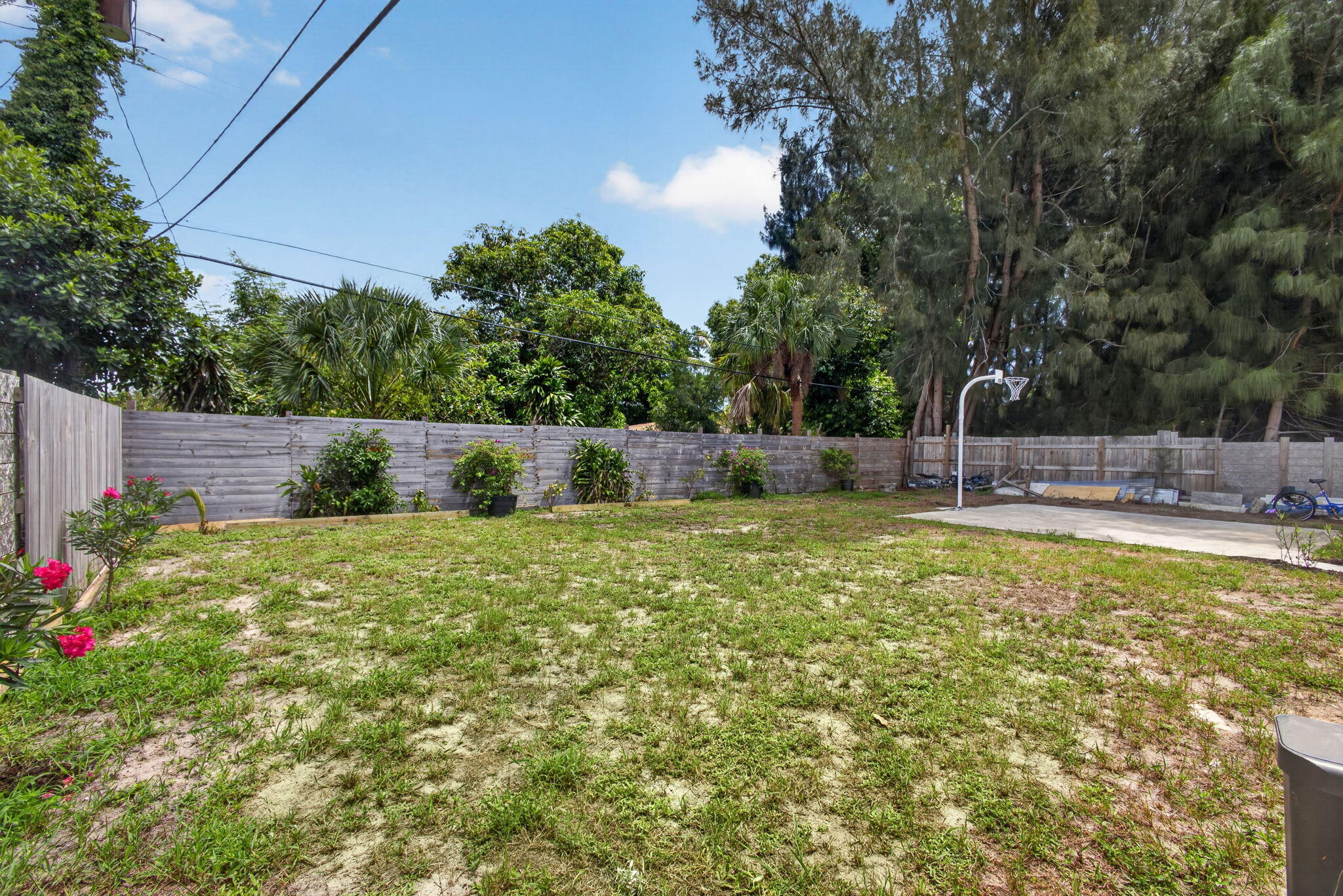 CHURCH CIRCLE - Residential