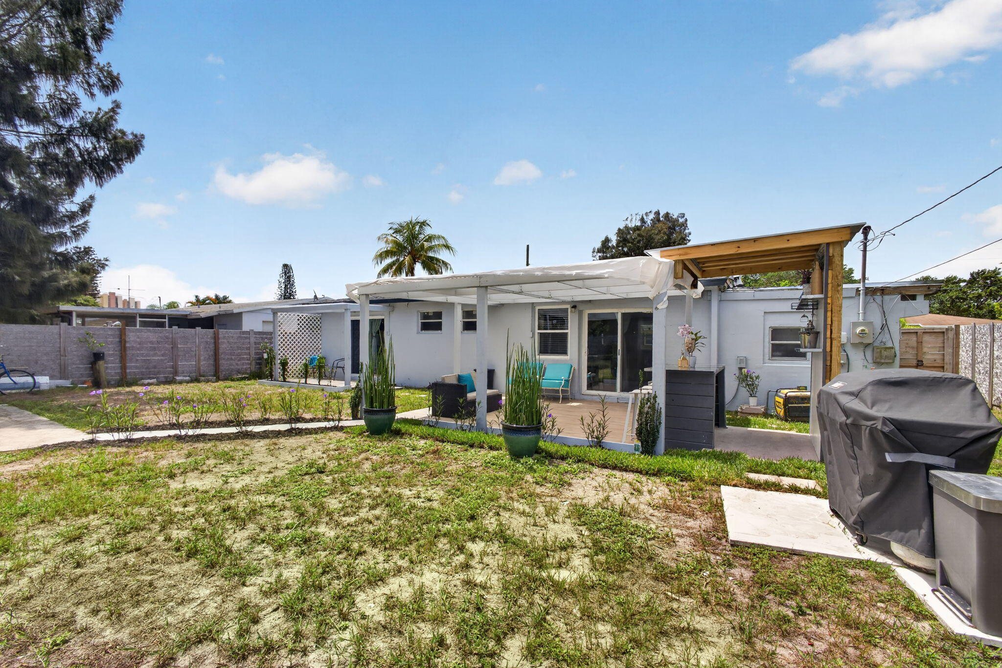 CHURCH CIRCLE - Residential
