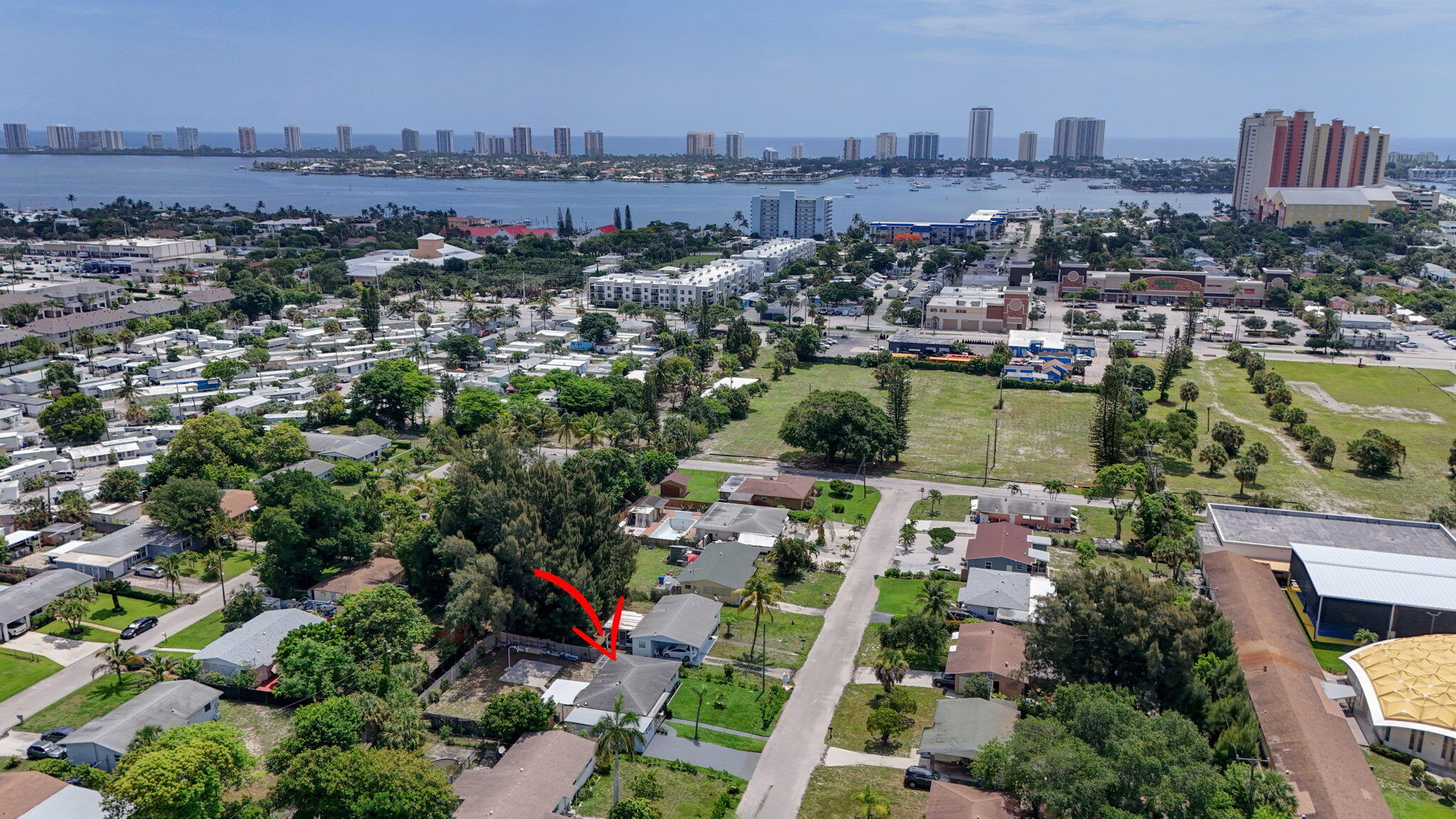 CHURCH CIRCLE - Residential