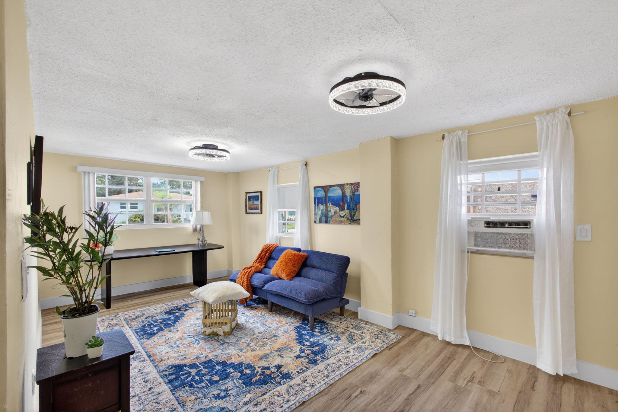 CHURCH CIRCLE - Residential