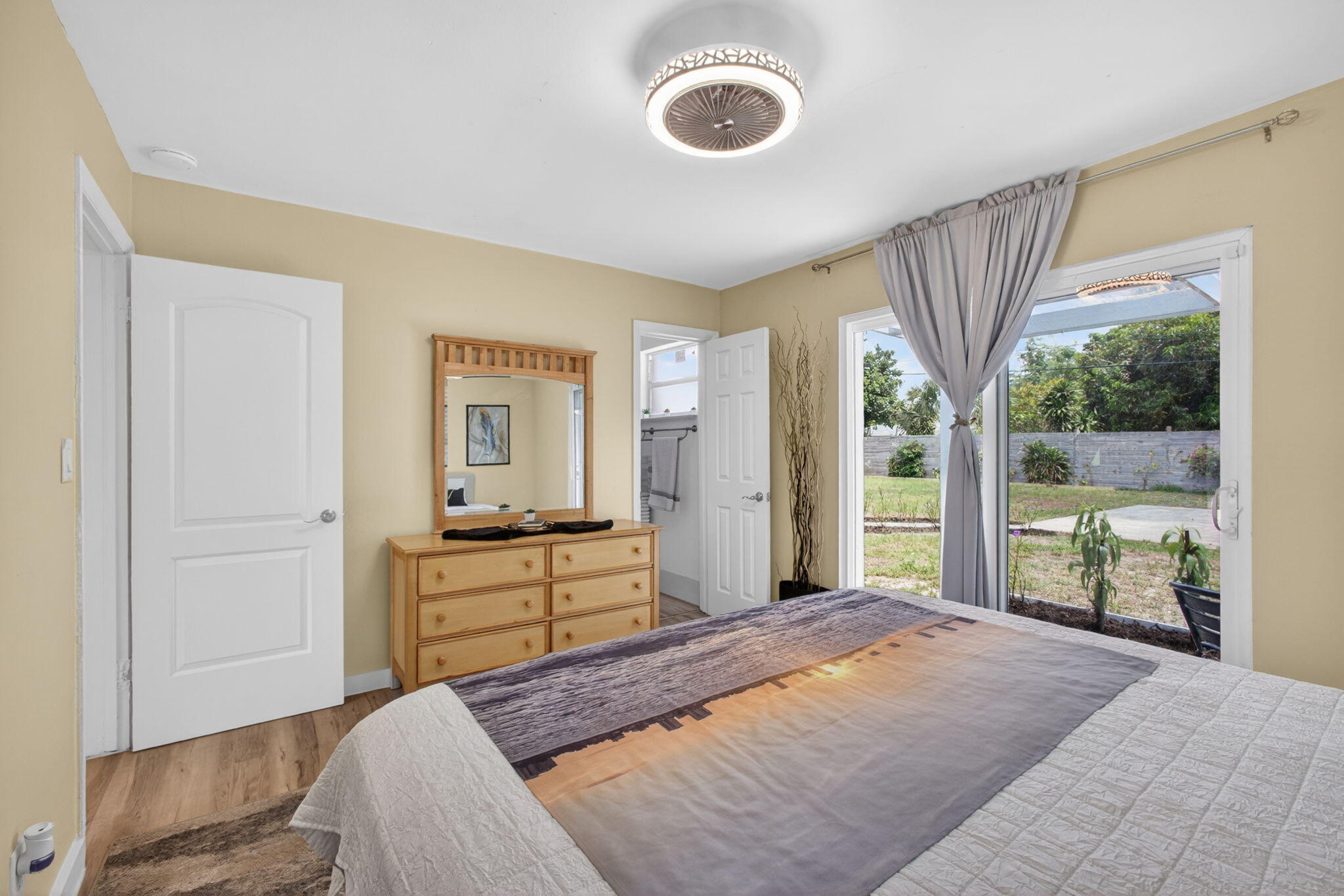 CHURCH CIRCLE - Residential