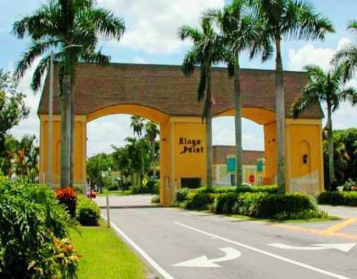 KINGS POINT FLANDERS CONDOS - Residential