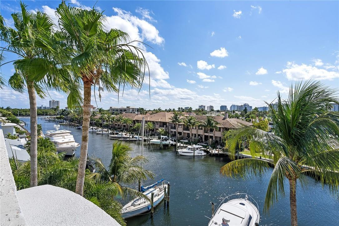 RIO VILLAS OF CORAL RIDGE - Residential