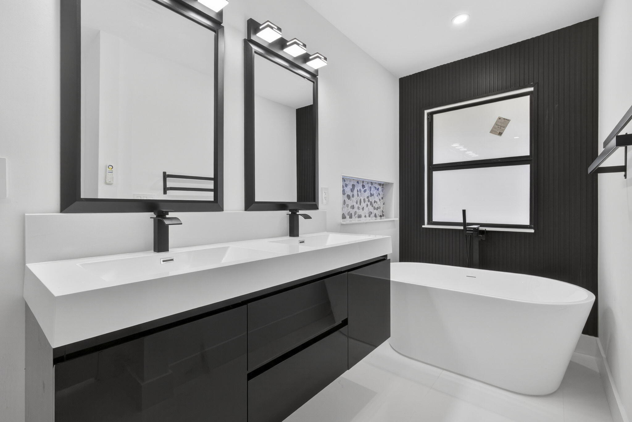 LAKE CLARKE WEST 3 - Residential