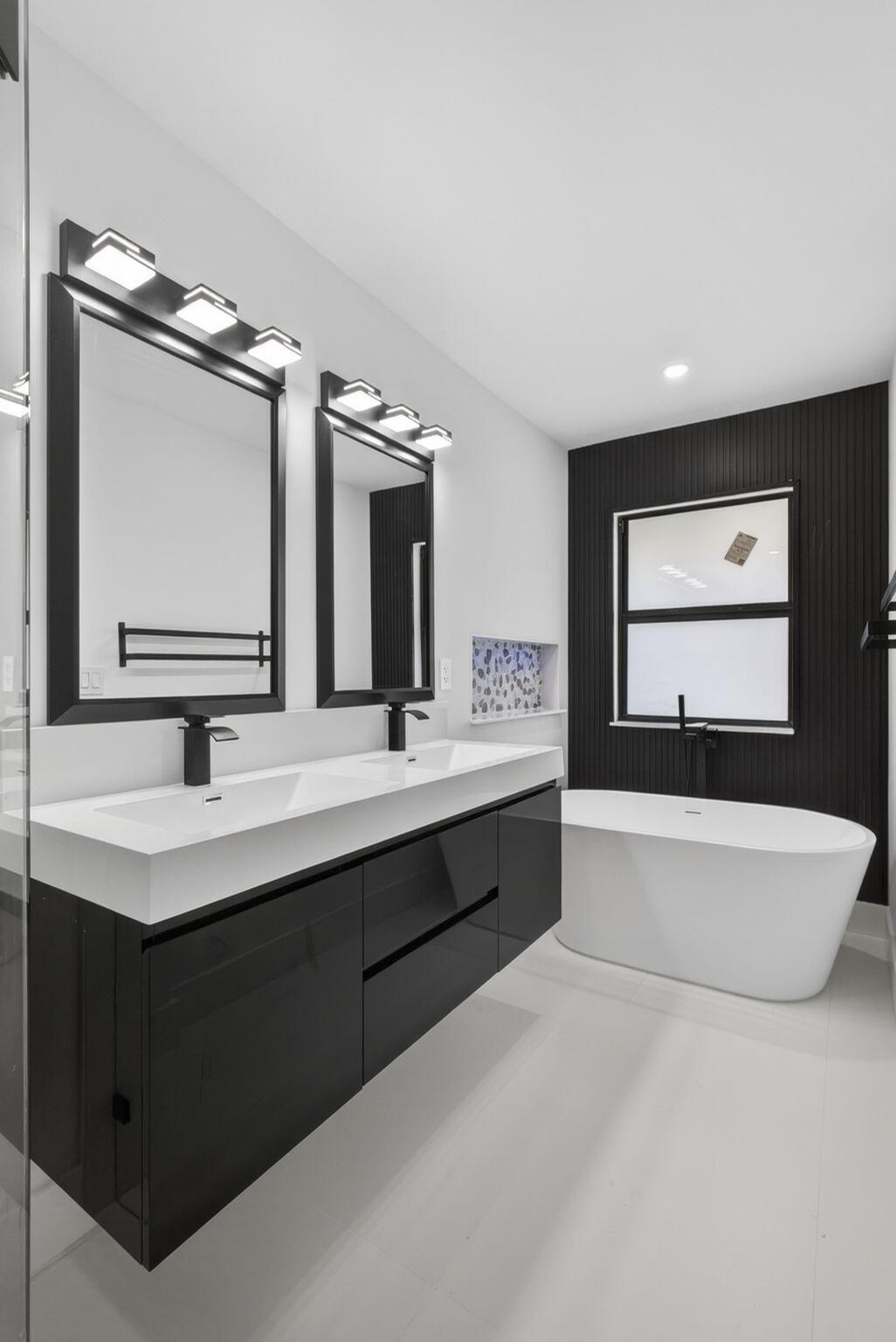 LAKE CLARKE WEST 3 - Residential