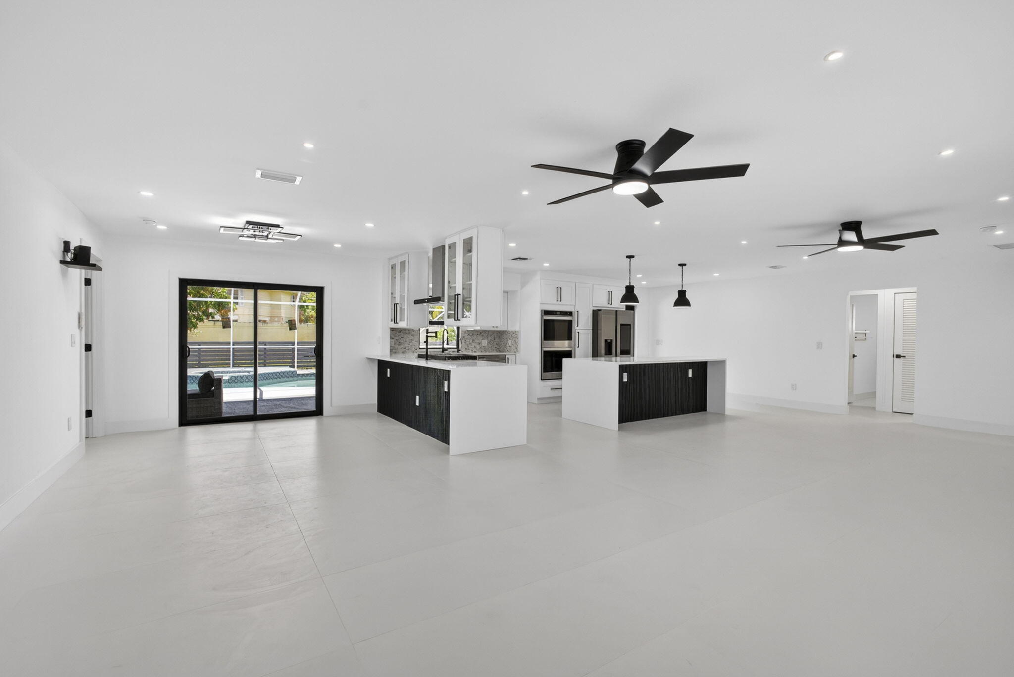 LAKE CLARKE WEST 3 - Residential