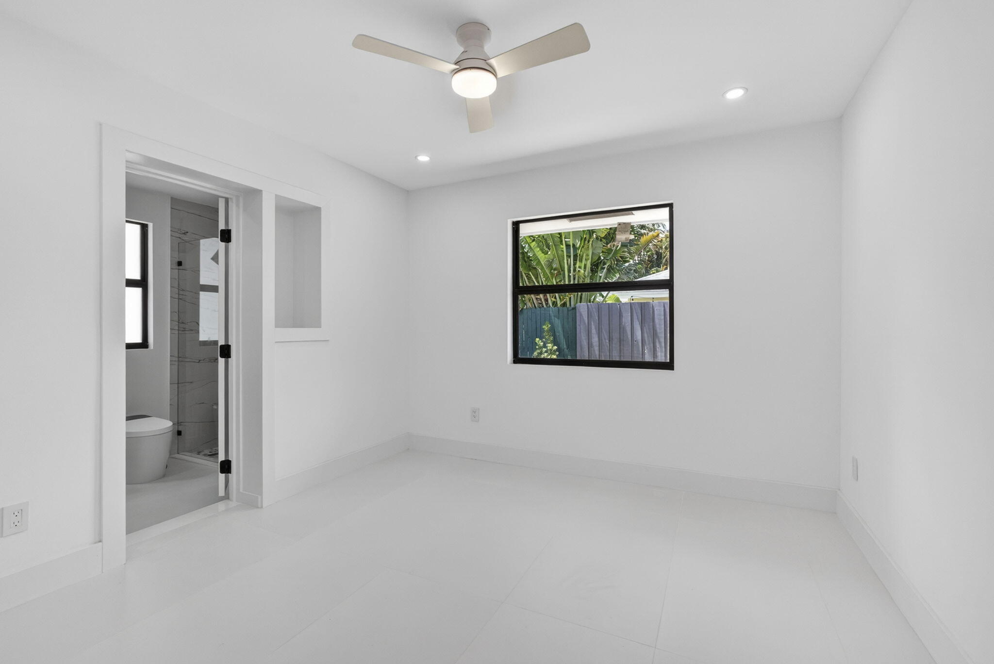 LAKE CLARKE WEST 3 - Residential