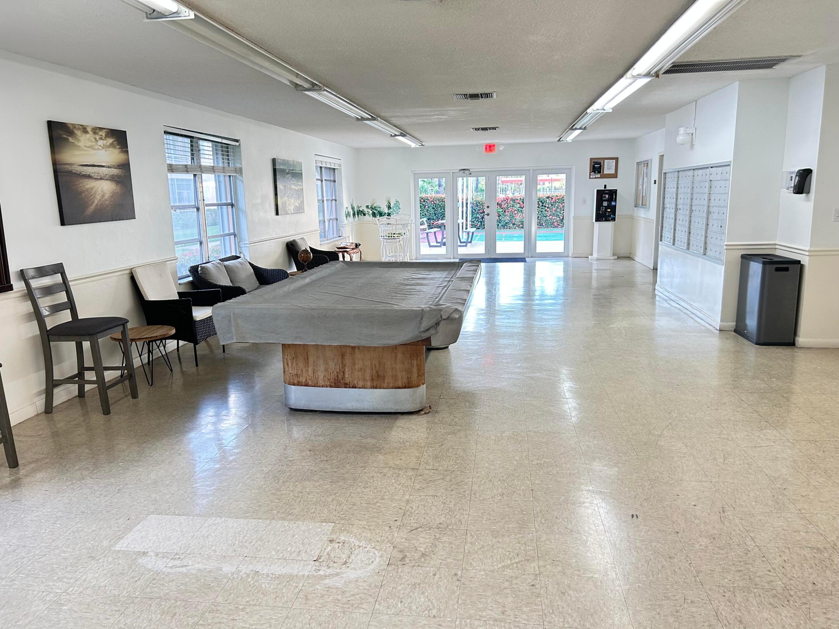 LIGHTHOUSE POINT PLAZA - Residential