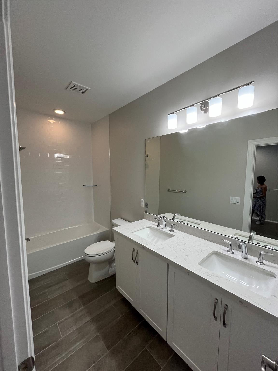 DEERFIELD CROSSING - Residential