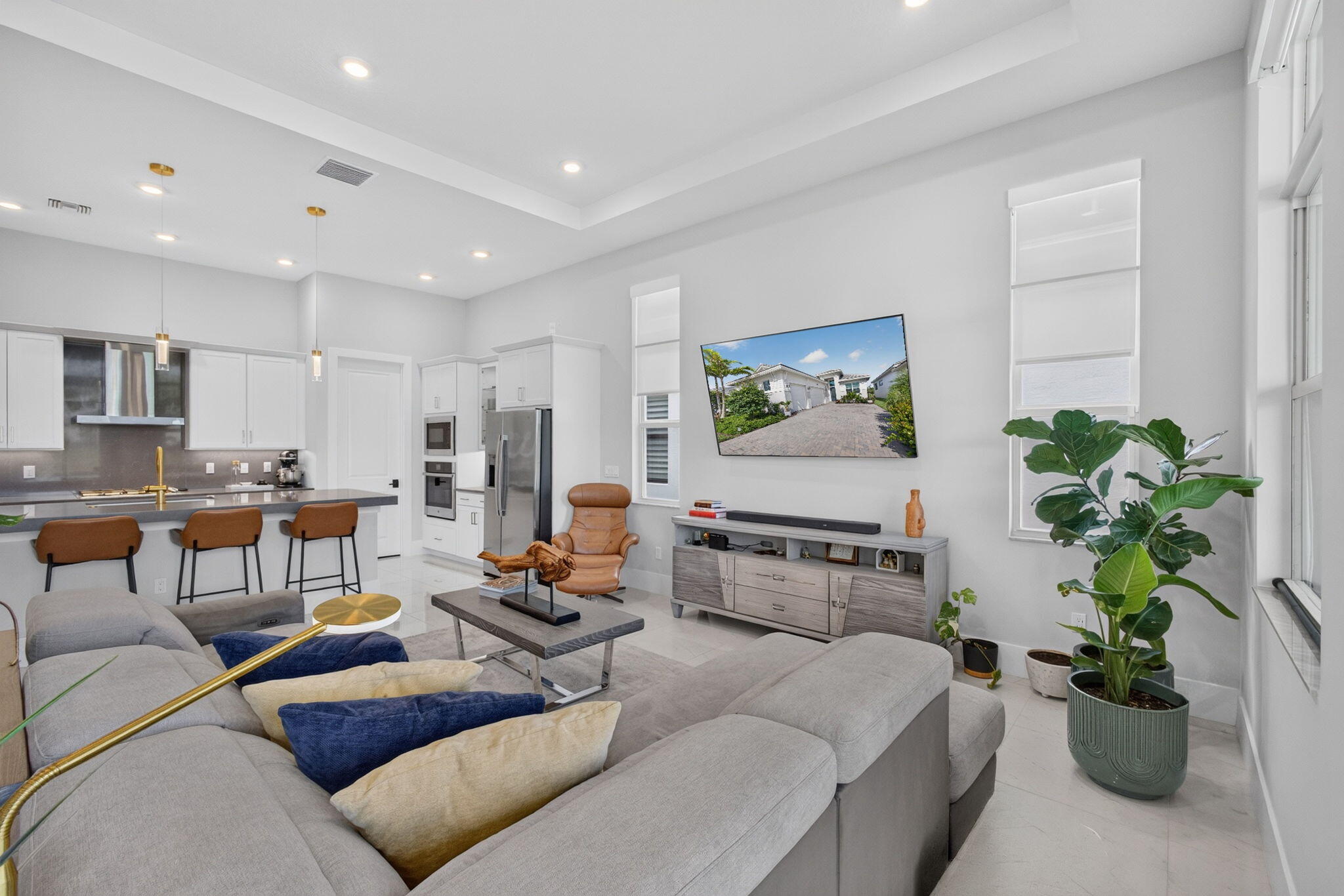 CRESSWIND PALM BEACH - Residential