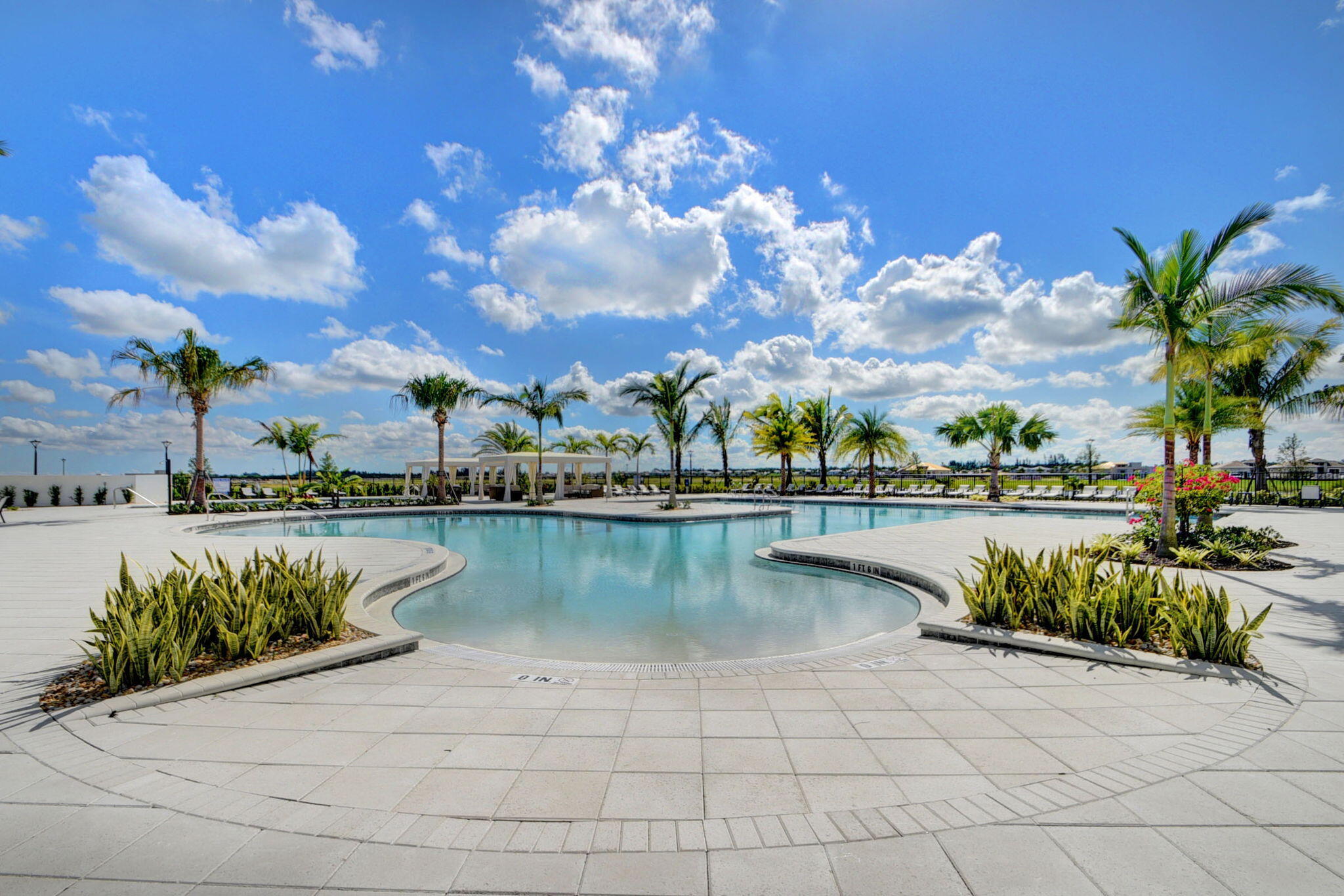 CRESSWIND PALM BEACH - Residential