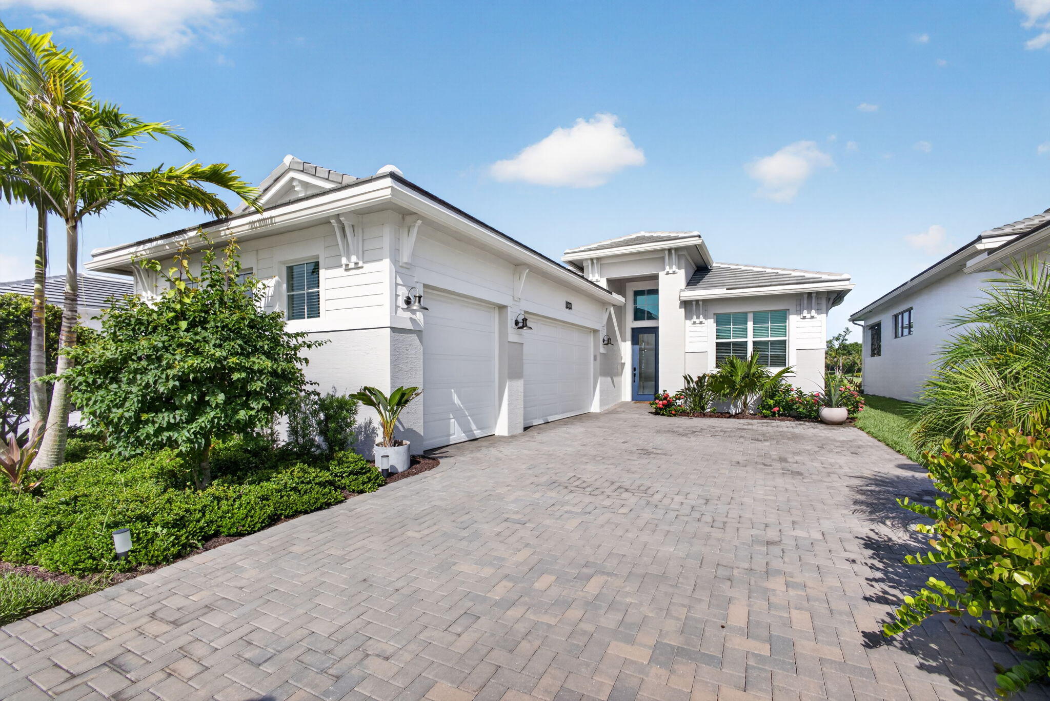 CRESSWIND PALM BEACH - Residential