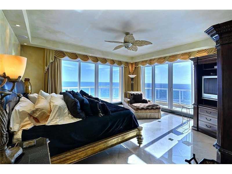 THE PALMS - Residential