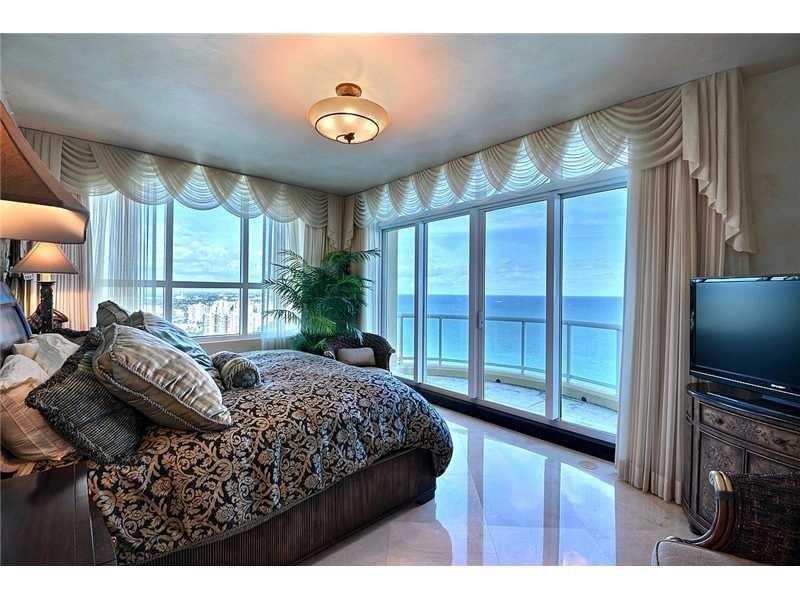 THE PALMS - Residential