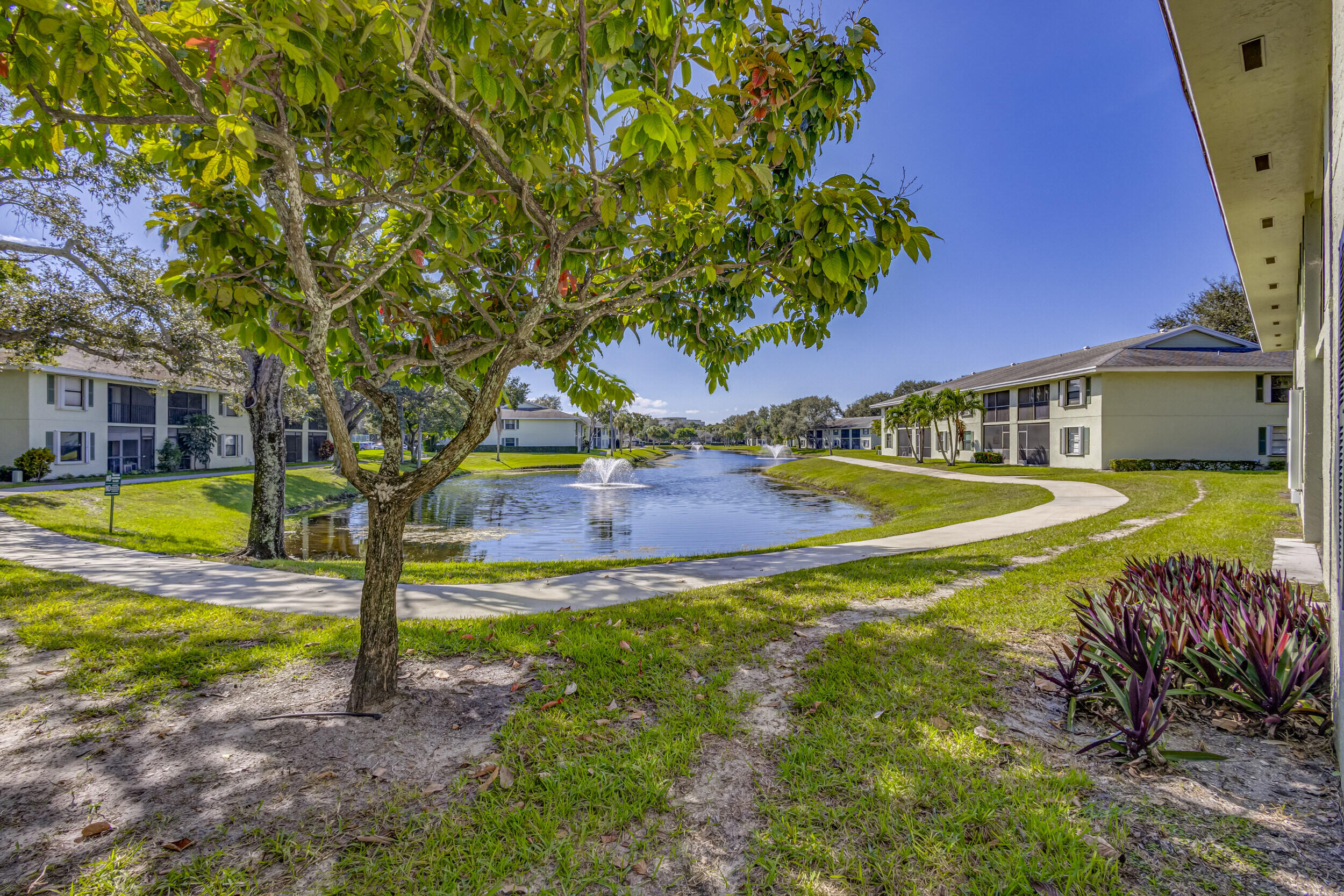 SABAL RIDGE CONDO - Residential
