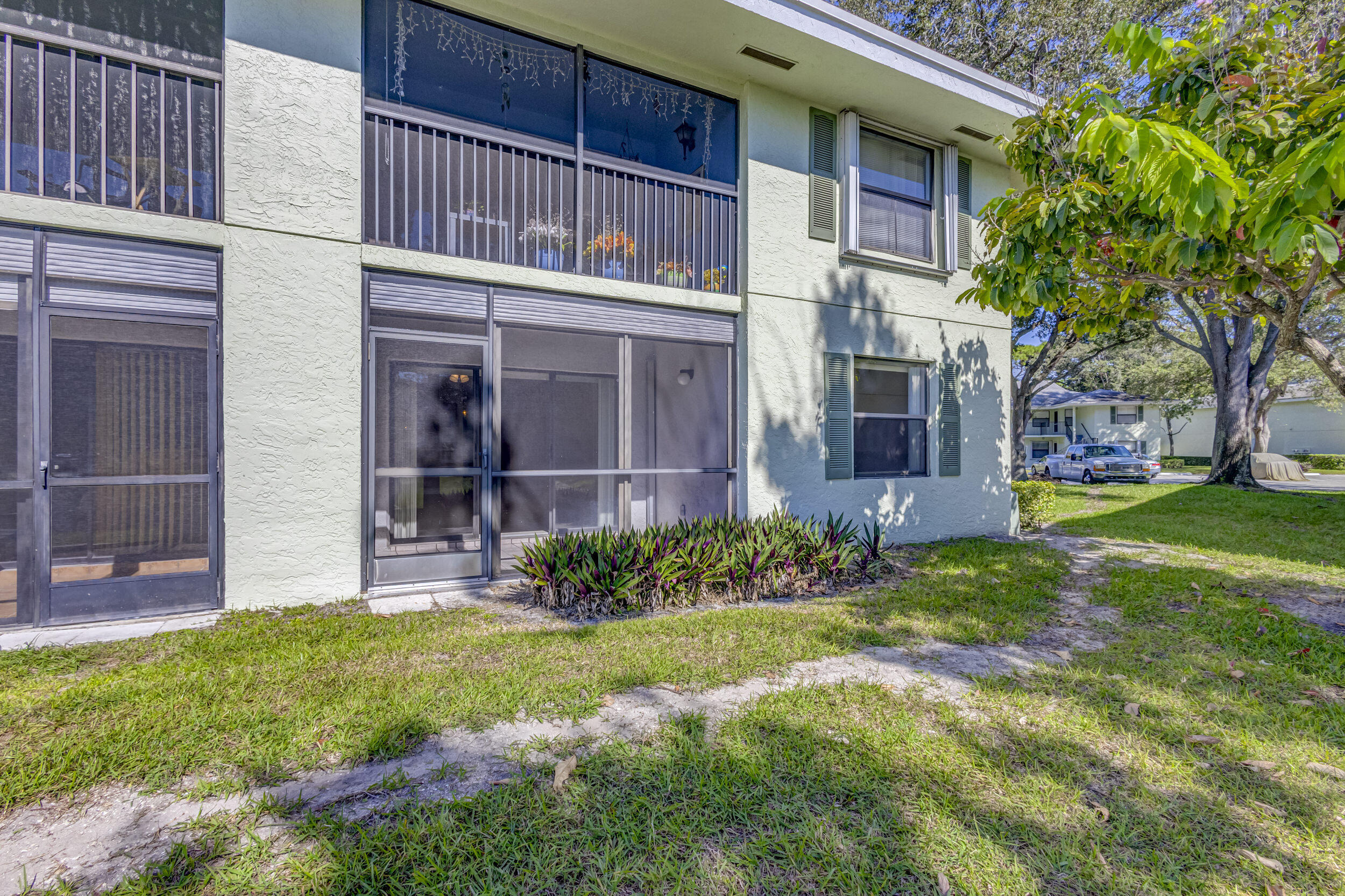 SABAL RIDGE CONDO - Residential