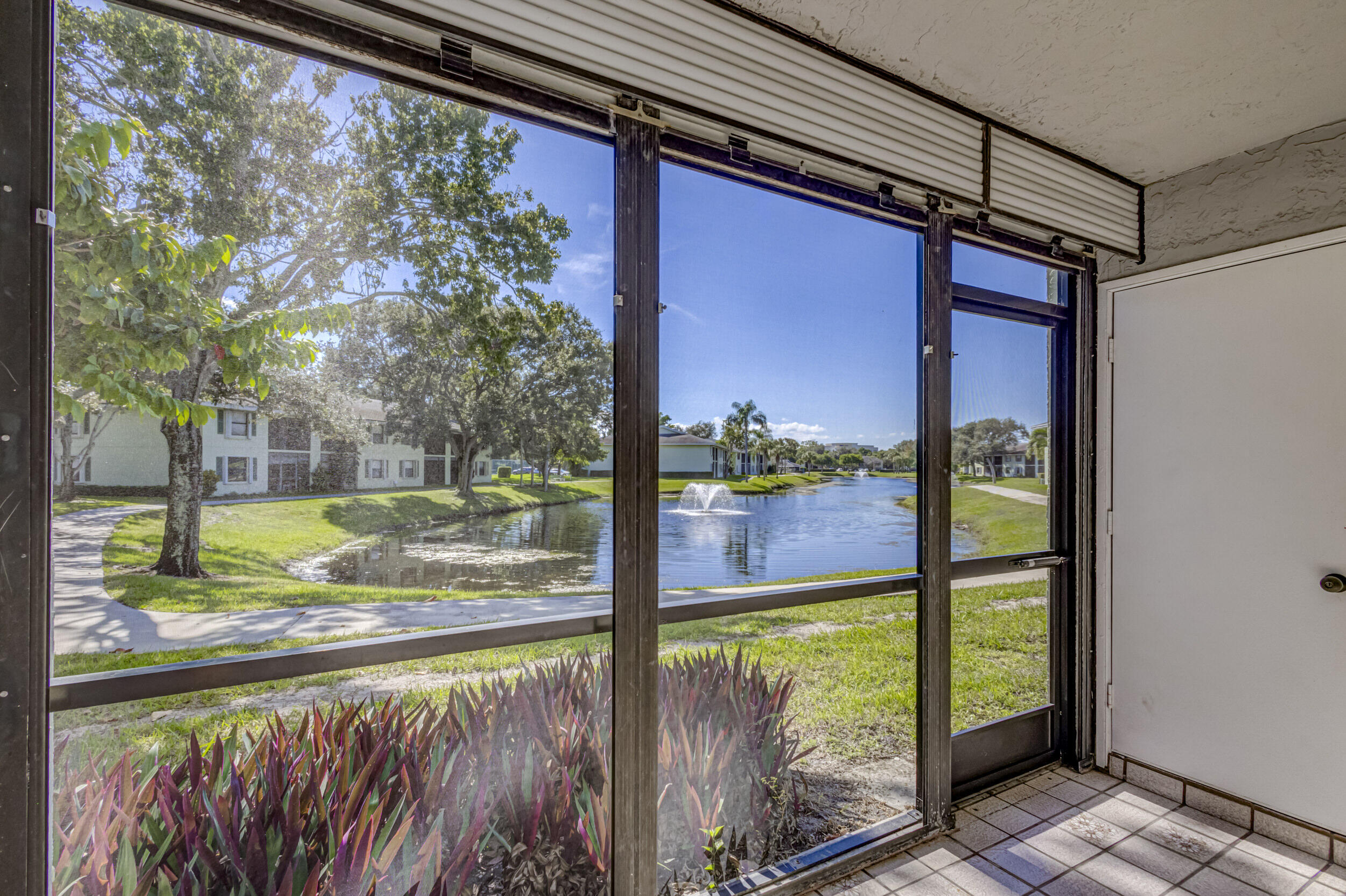 SABAL RIDGE CONDO - Residential