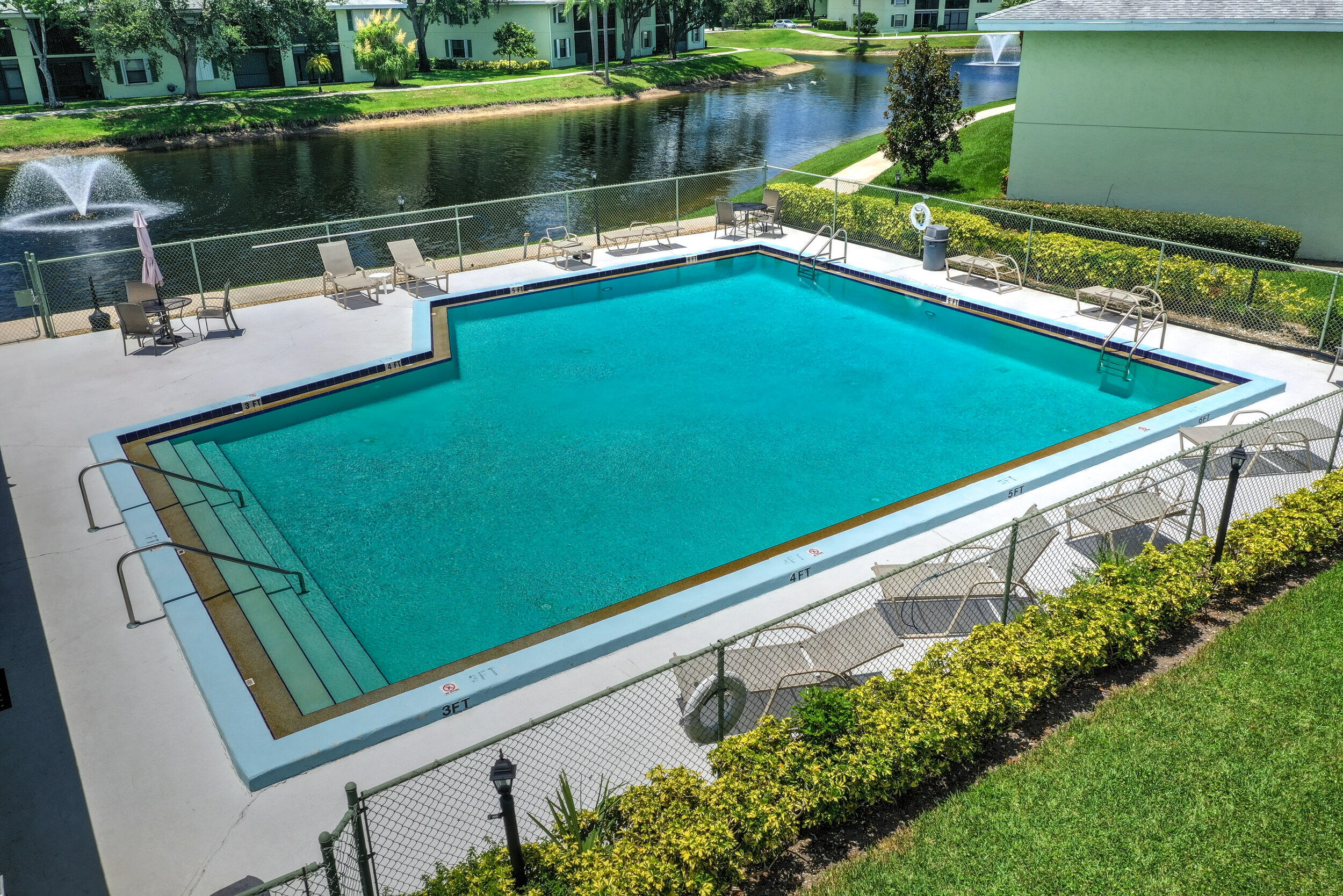 SABAL RIDGE CONDO - Residential