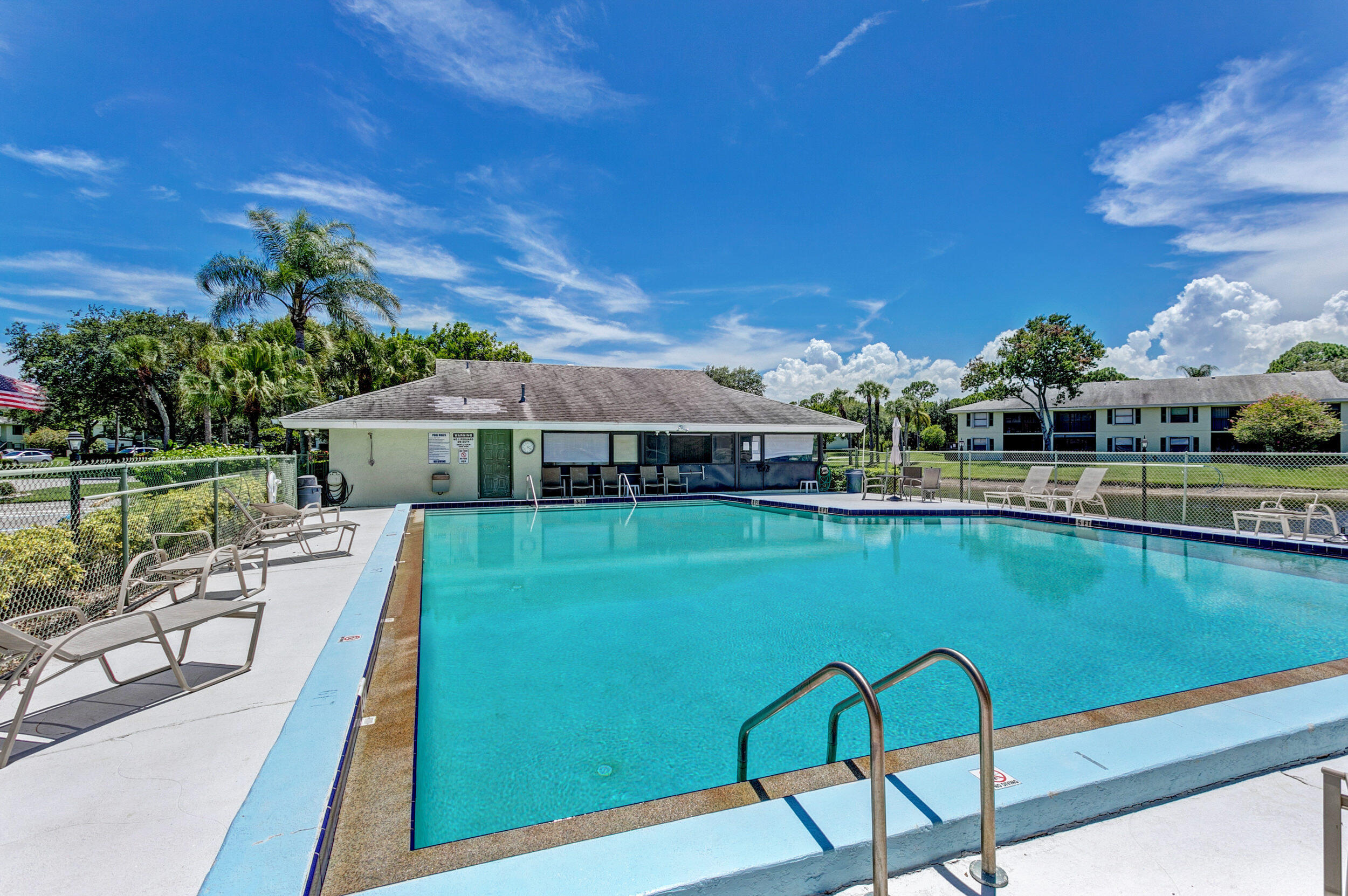 SABAL RIDGE CONDO - Residential