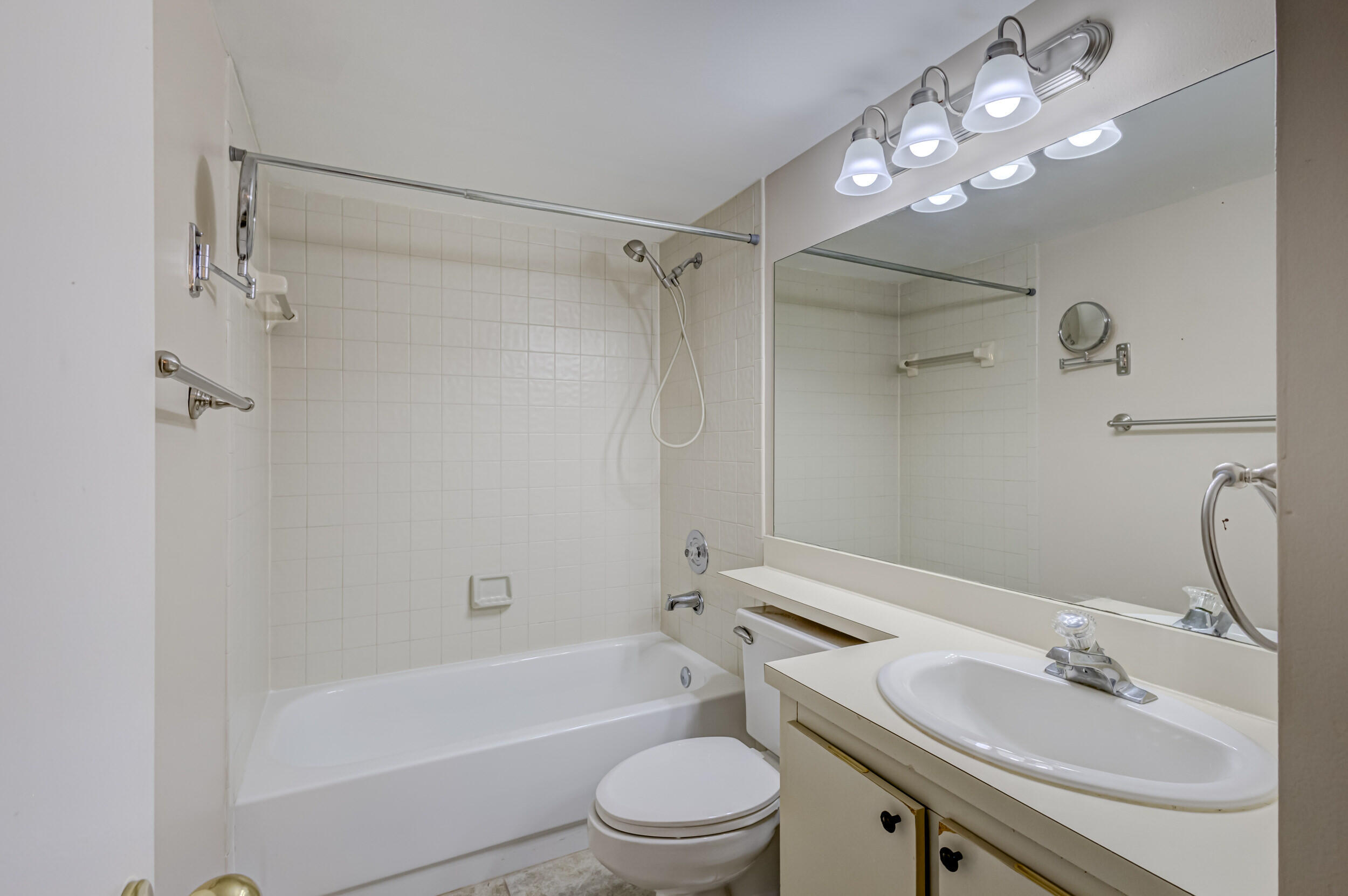 SABAL RIDGE CONDO - Residential
