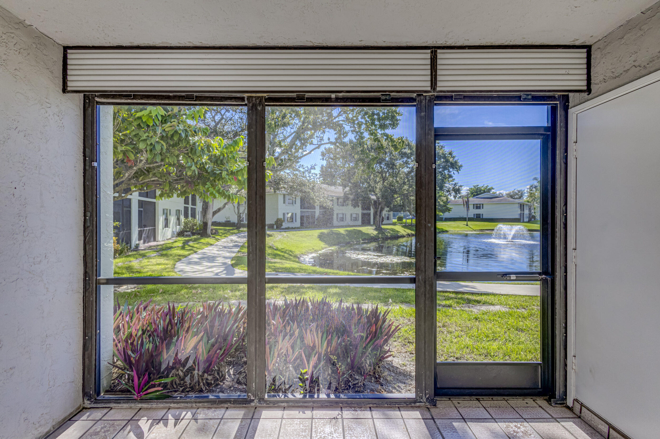 SABAL RIDGE CONDO - Residential