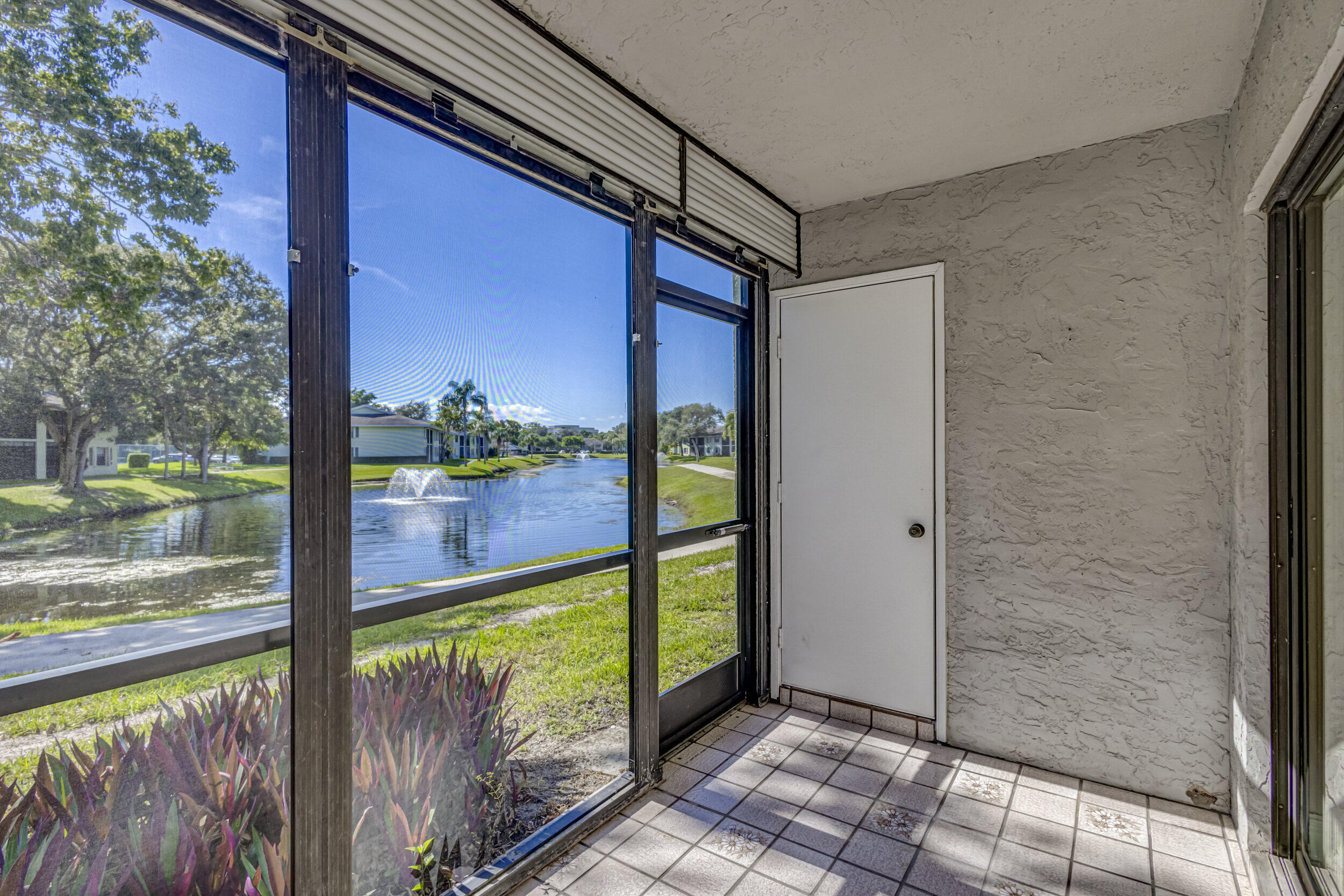 SABAL RIDGE CONDO - Residential