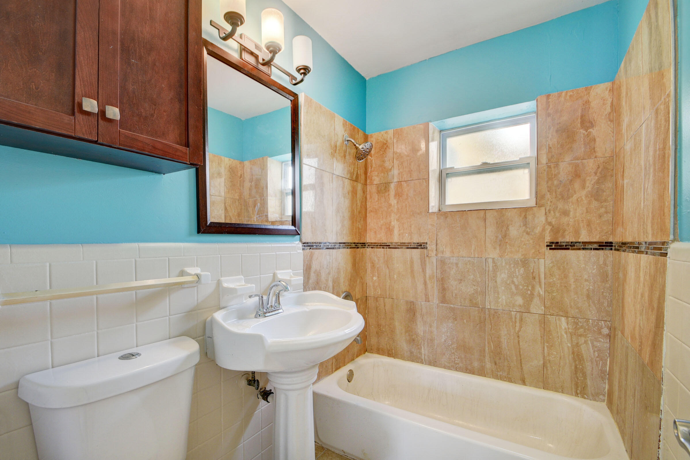 LANTANA AMNDED PLAT IN - Residential Lease