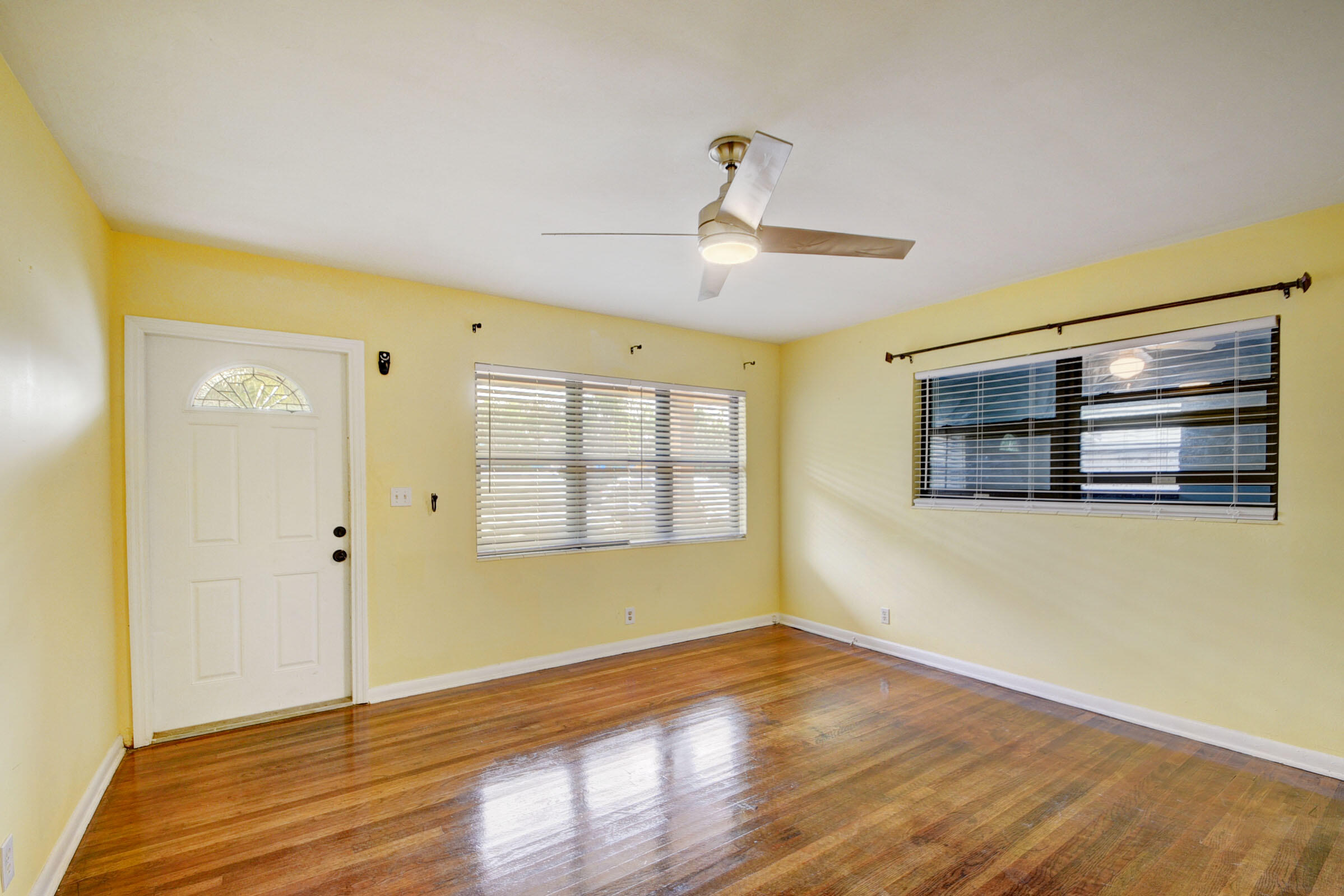 LANTANA AMNDED PLAT IN - Residential Lease