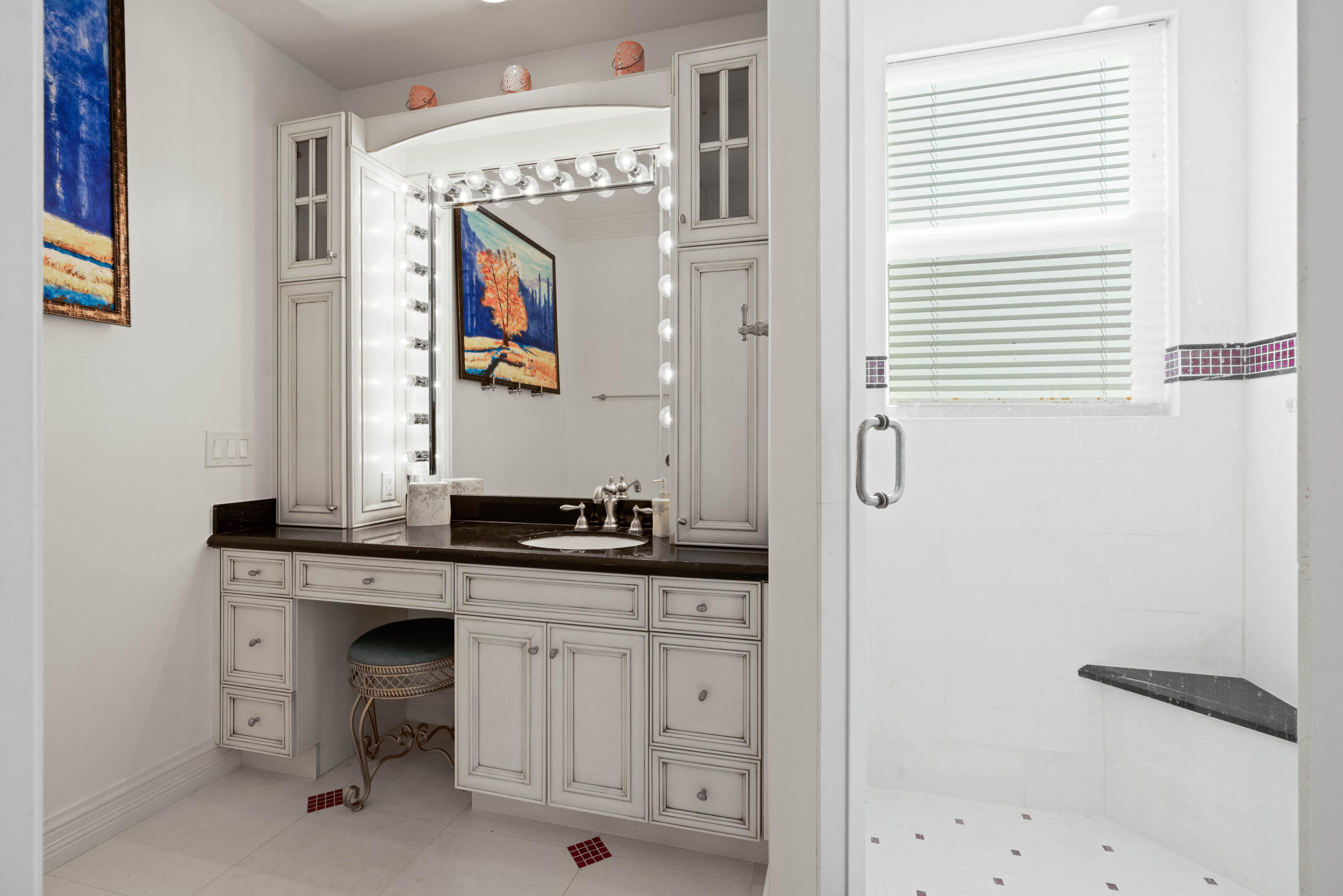 ADMIRALS COVE - Residential