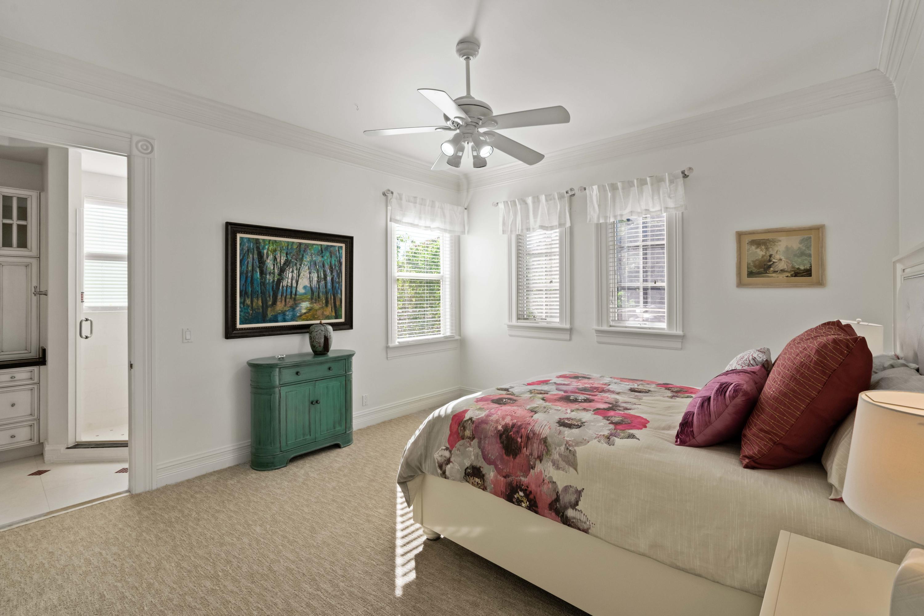 ADMIRALS COVE - Residential