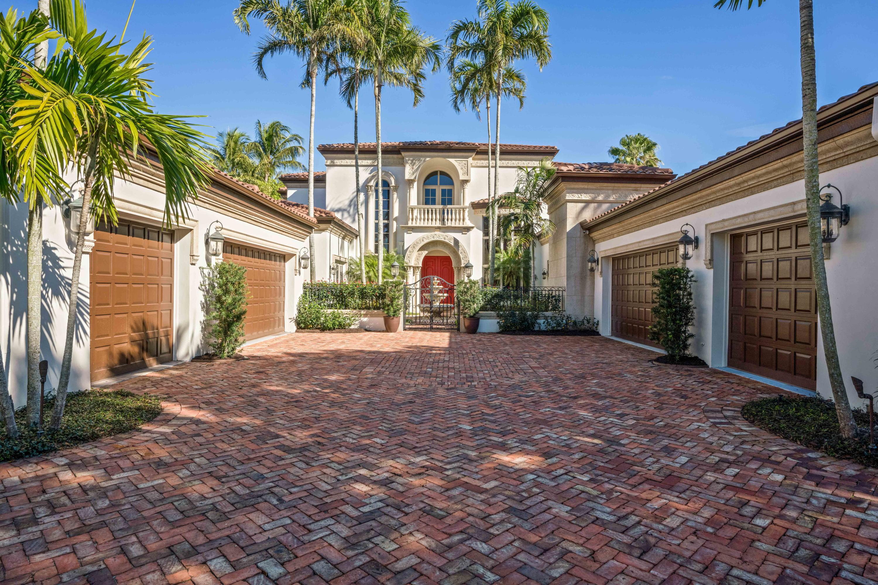 ADMIRALS COVE - Residential