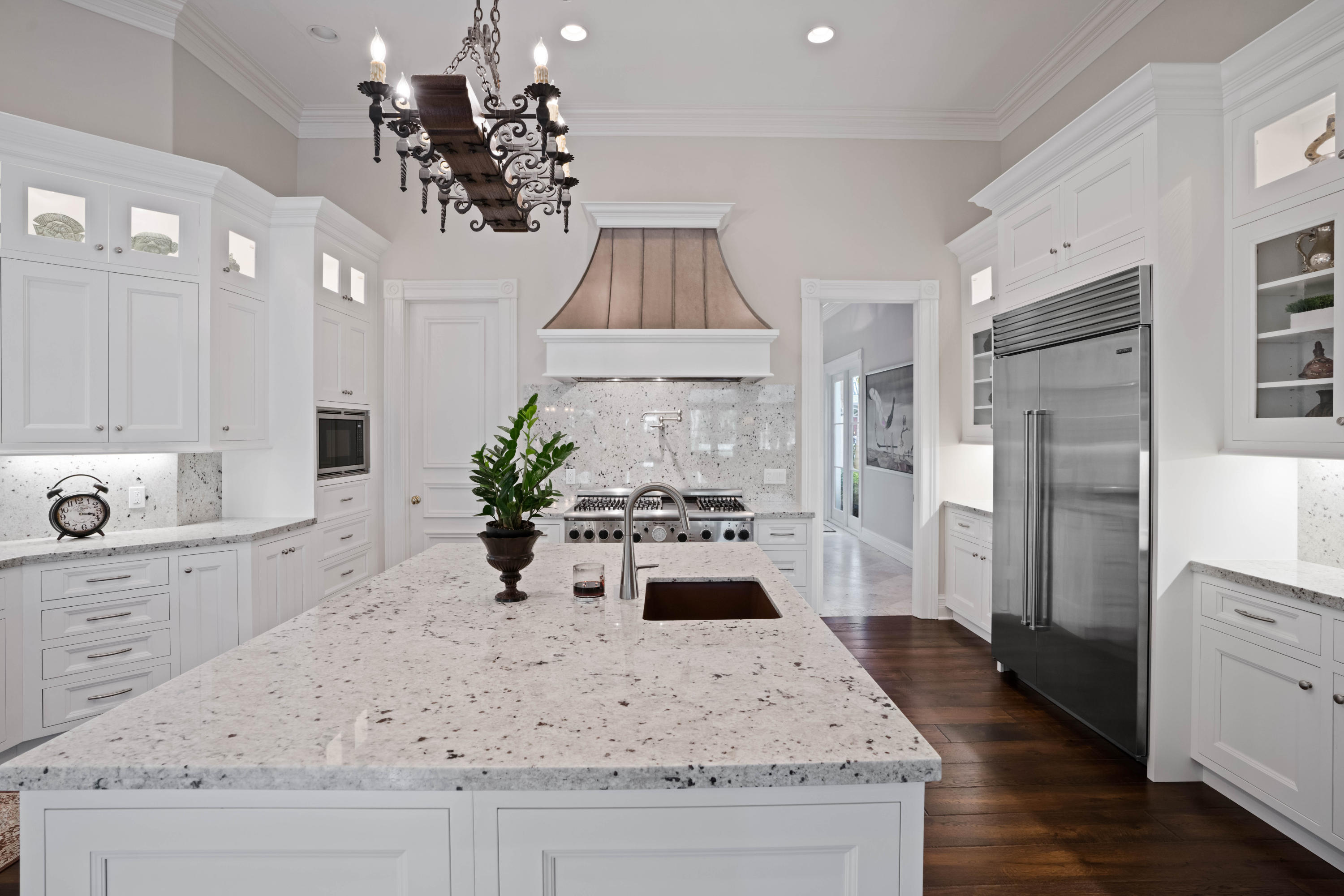 ADMIRALS COVE - Residential
