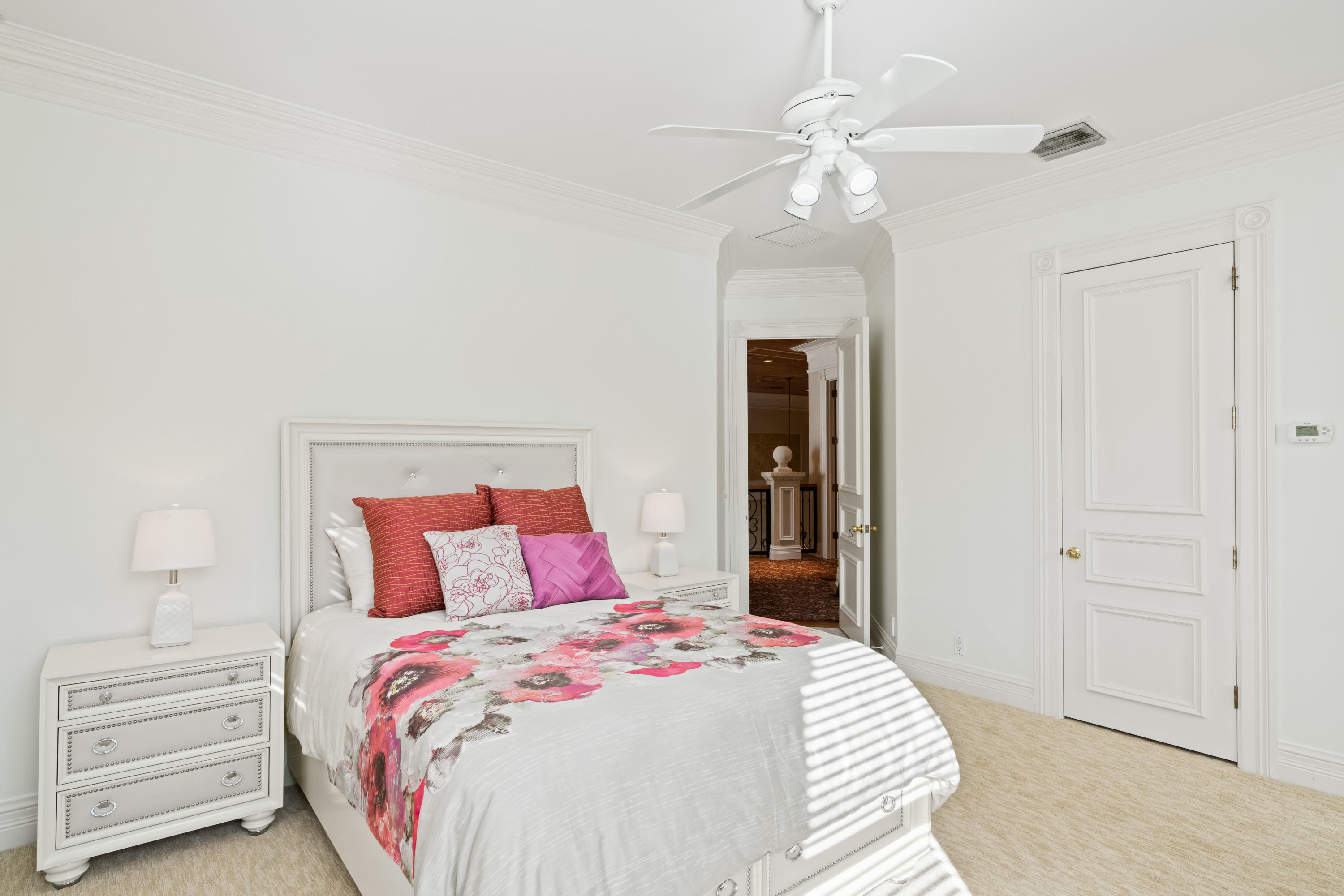 ADMIRALS COVE - Residential