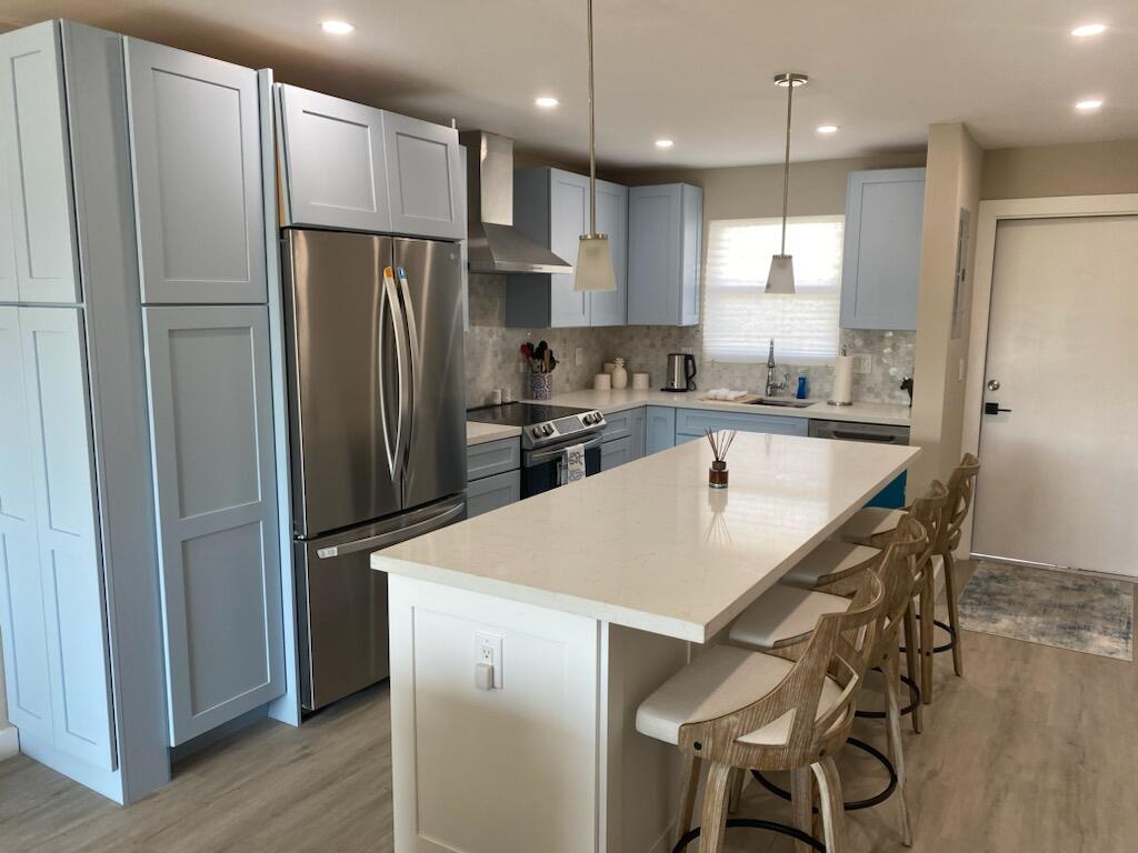 ISLAND TOWERS INC CONDO - Residential