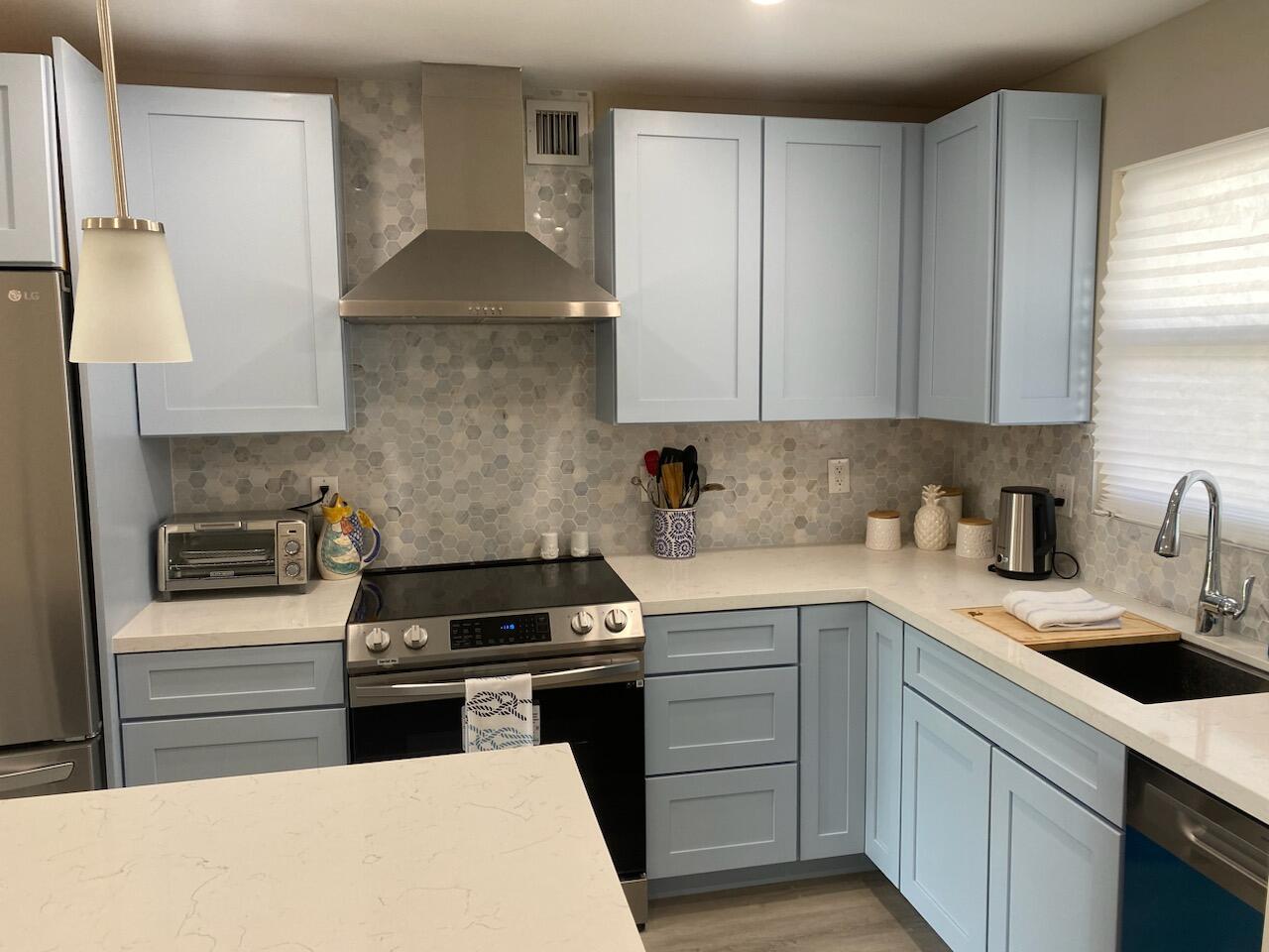 ISLAND TOWERS INC CONDO - Residential