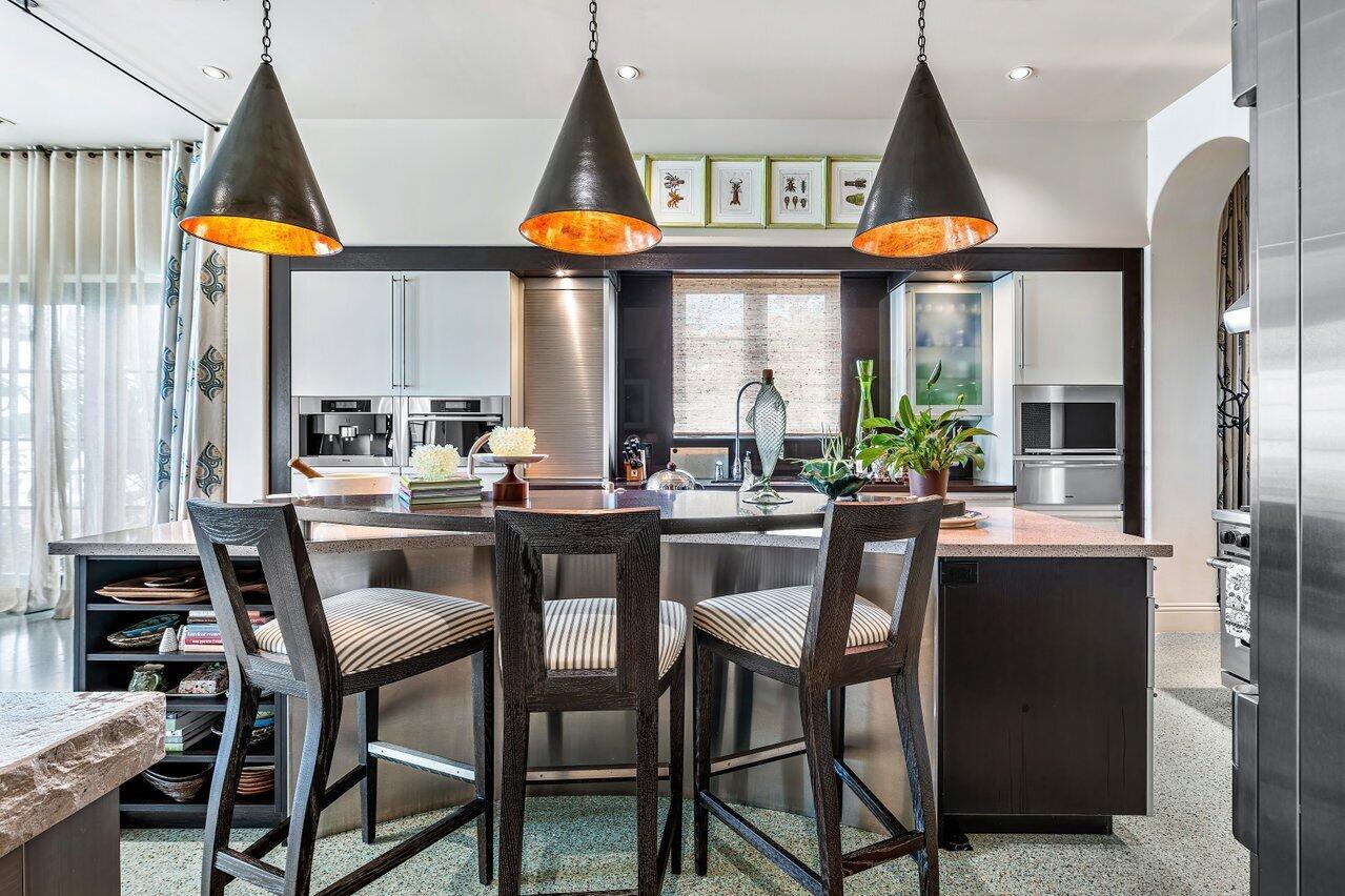 LAKE SHORES LANTANA - Residential