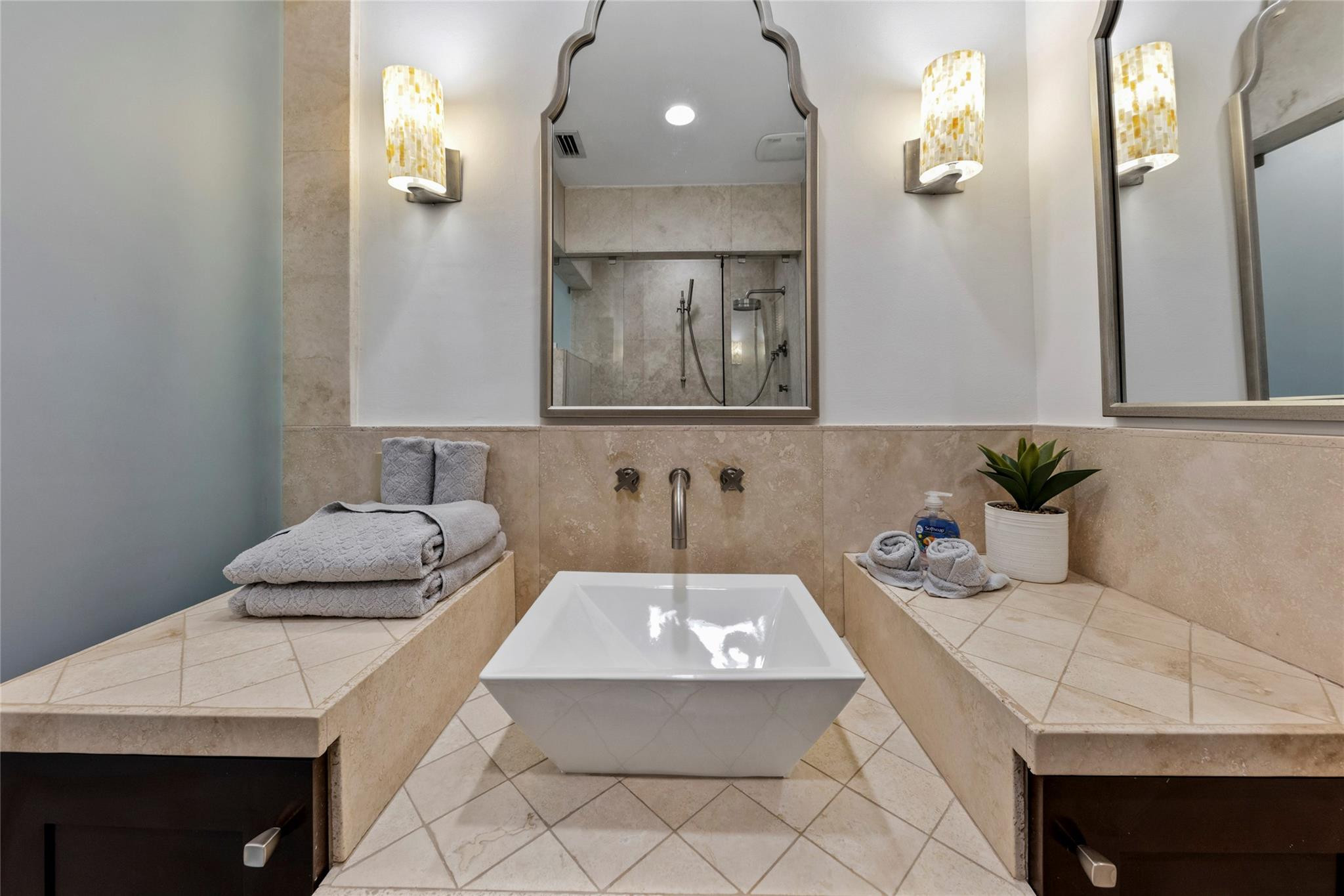 LAUDERDALE SHORES REAMEN PLAT - Residential Lease
