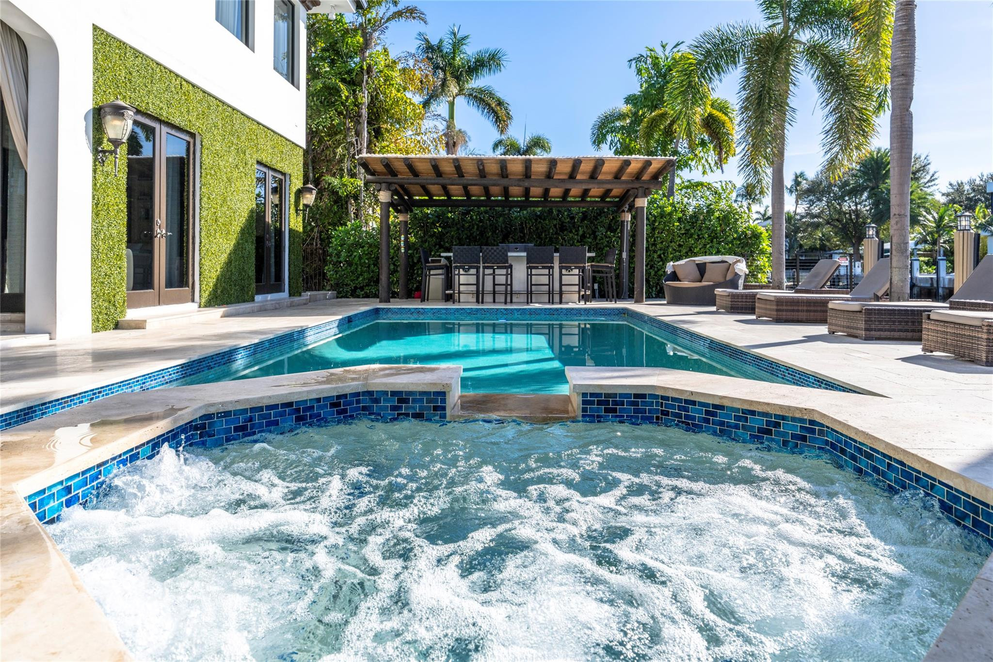 LAUDERDALE SHORES REAMEN PLAT - Residential Lease