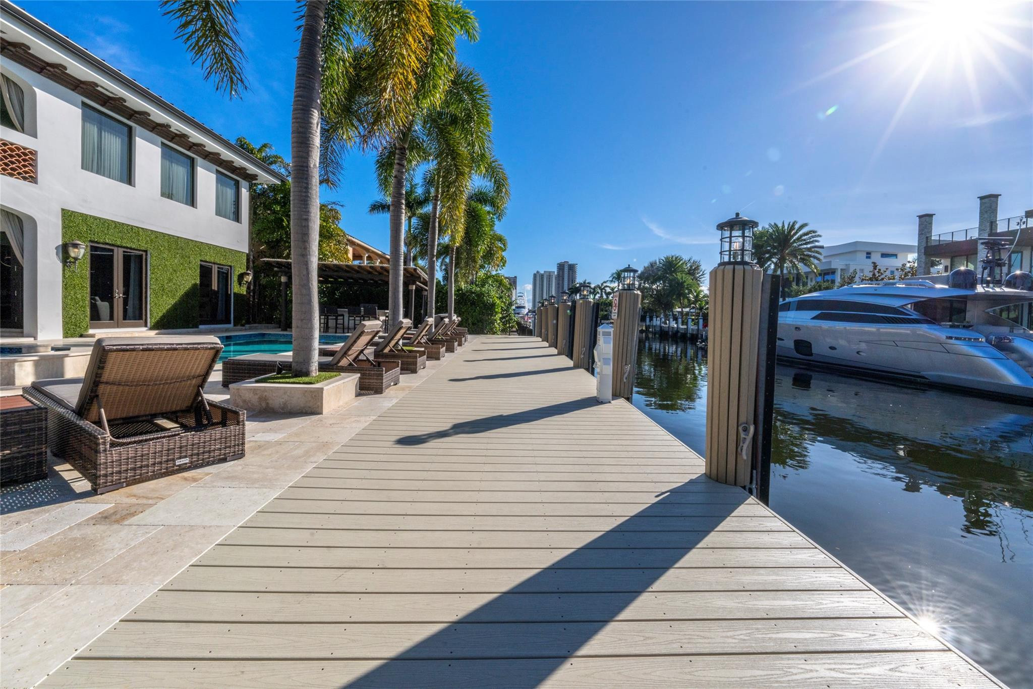 LAUDERDALE SHORES REAMEN PLAT - Residential Lease