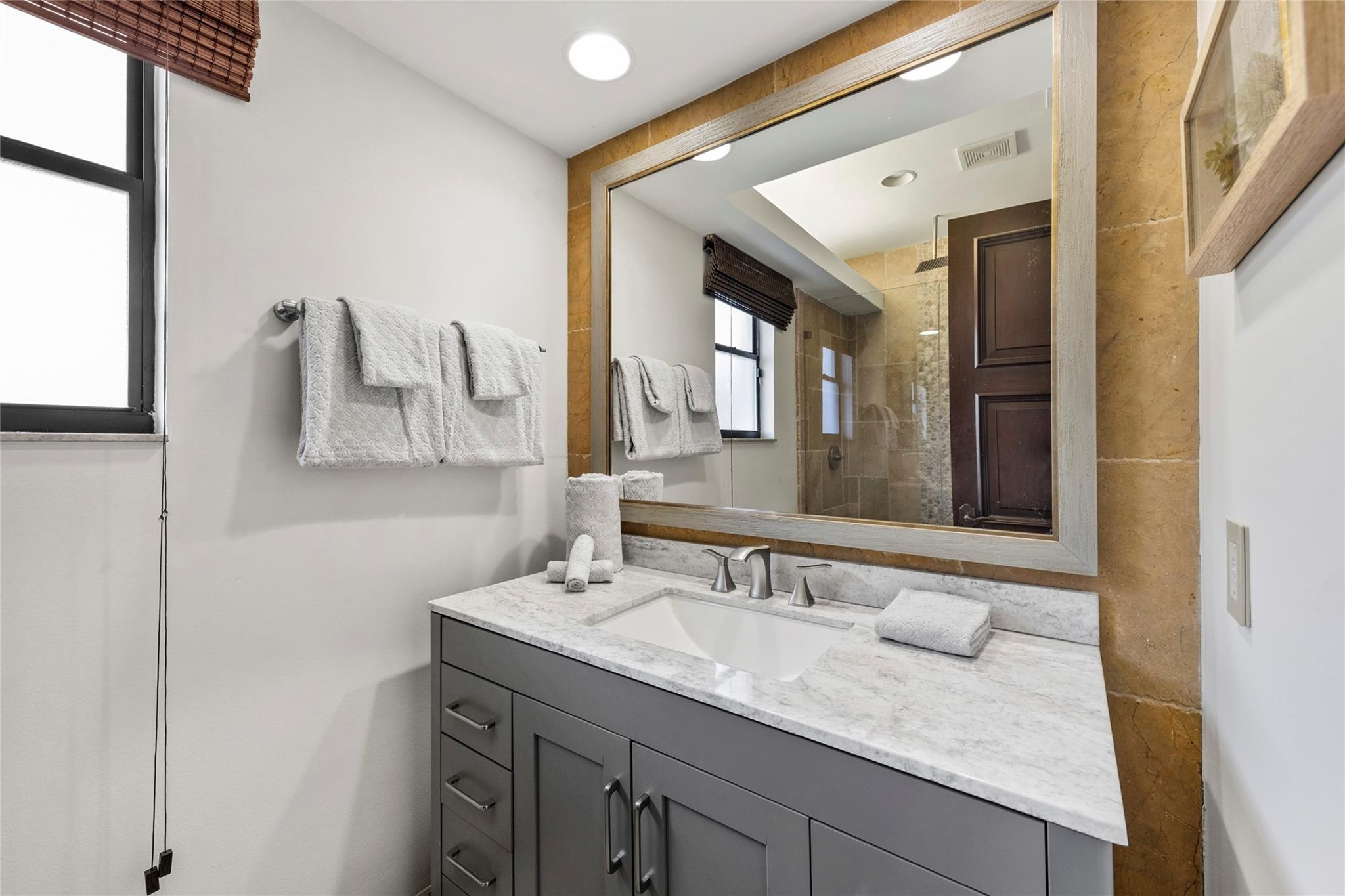 LAUDERDALE SHORES REAMEN PLAT - Residential Lease