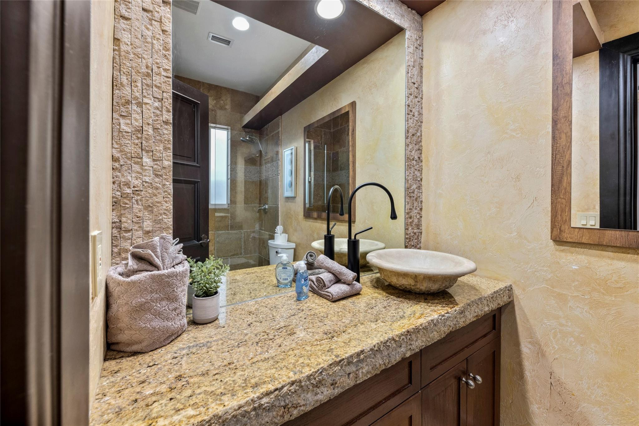 LAUDERDALE SHORES REAMEN PLAT - Residential Lease