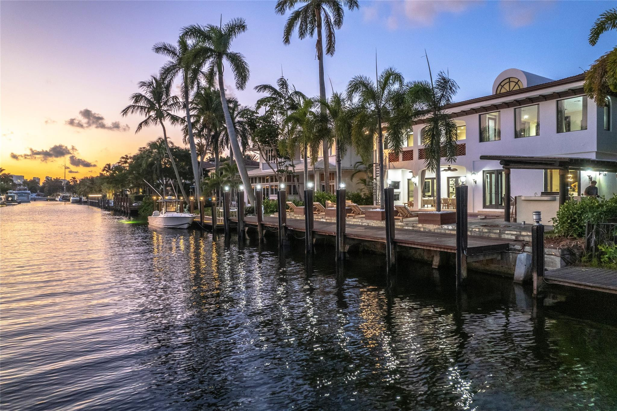 Villa Tropical, a Modern, luxurious & tastefully appointed, 2 story waterfront home, with great indoor/outdoor entertainment amenities. 7 bedrooms, 6.5 Baths. Great and inviting layout. Grand master, huge closet & spacious bathroom. Large balcony with sitting area, overlooking the pool & waterway. En-Suite Guest rooms, high ceilings & large windows allow lots of natural light, well-equipped kitchen, dining area, living & family rooms. Covered patio with outdoor dining, Large heated pool and spa, Gazebo with summer kitchen & bar. in the exclusive neighborhood of Las Olas. Walk to Beautiful golden beaches, shopping, fine dining, galleries, entertainment & Sport activities. Private dock & Ocean access. Long & Short terms.